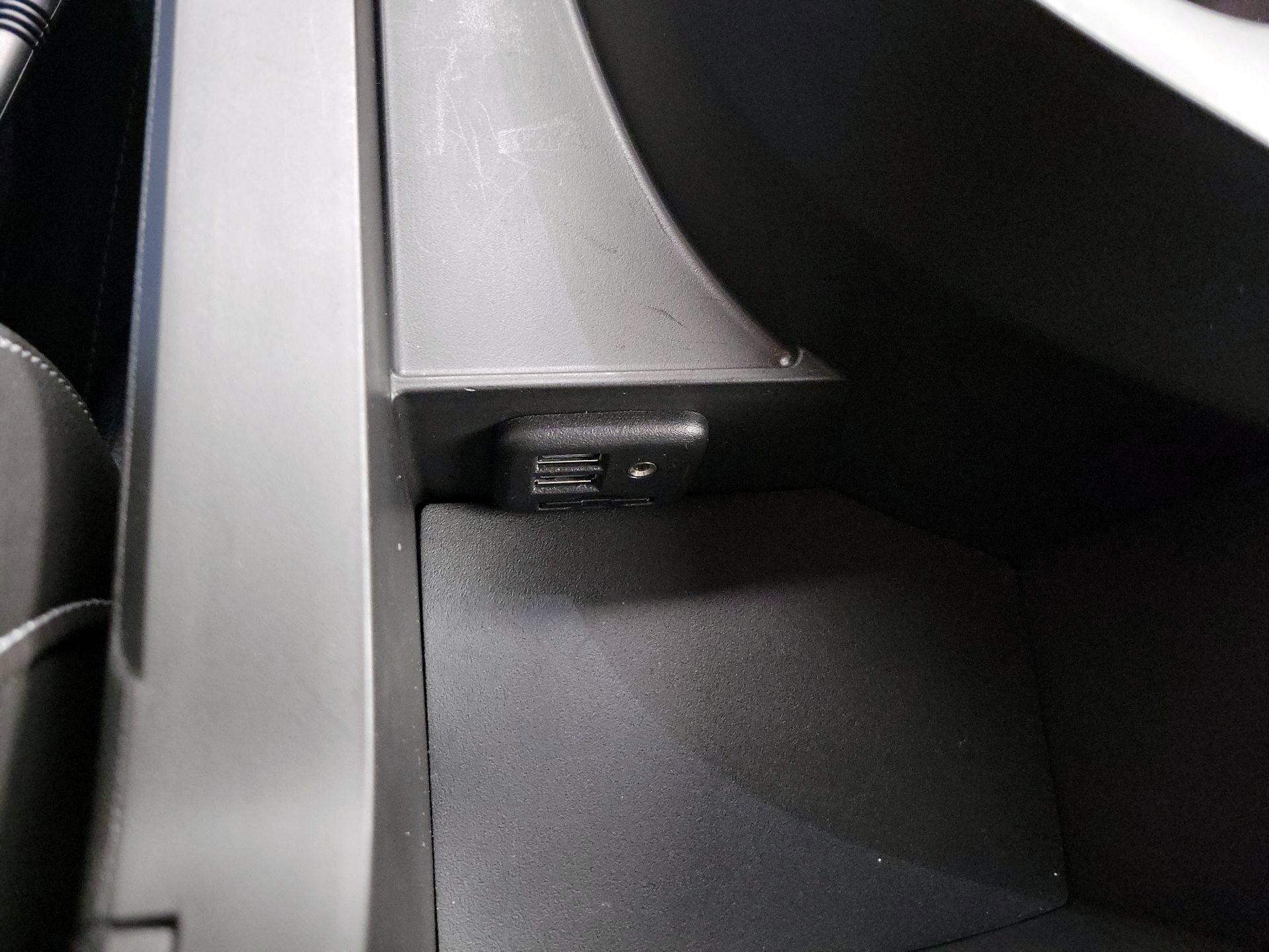 Thumbnail: 2021 Chevrolet Camaro - 18