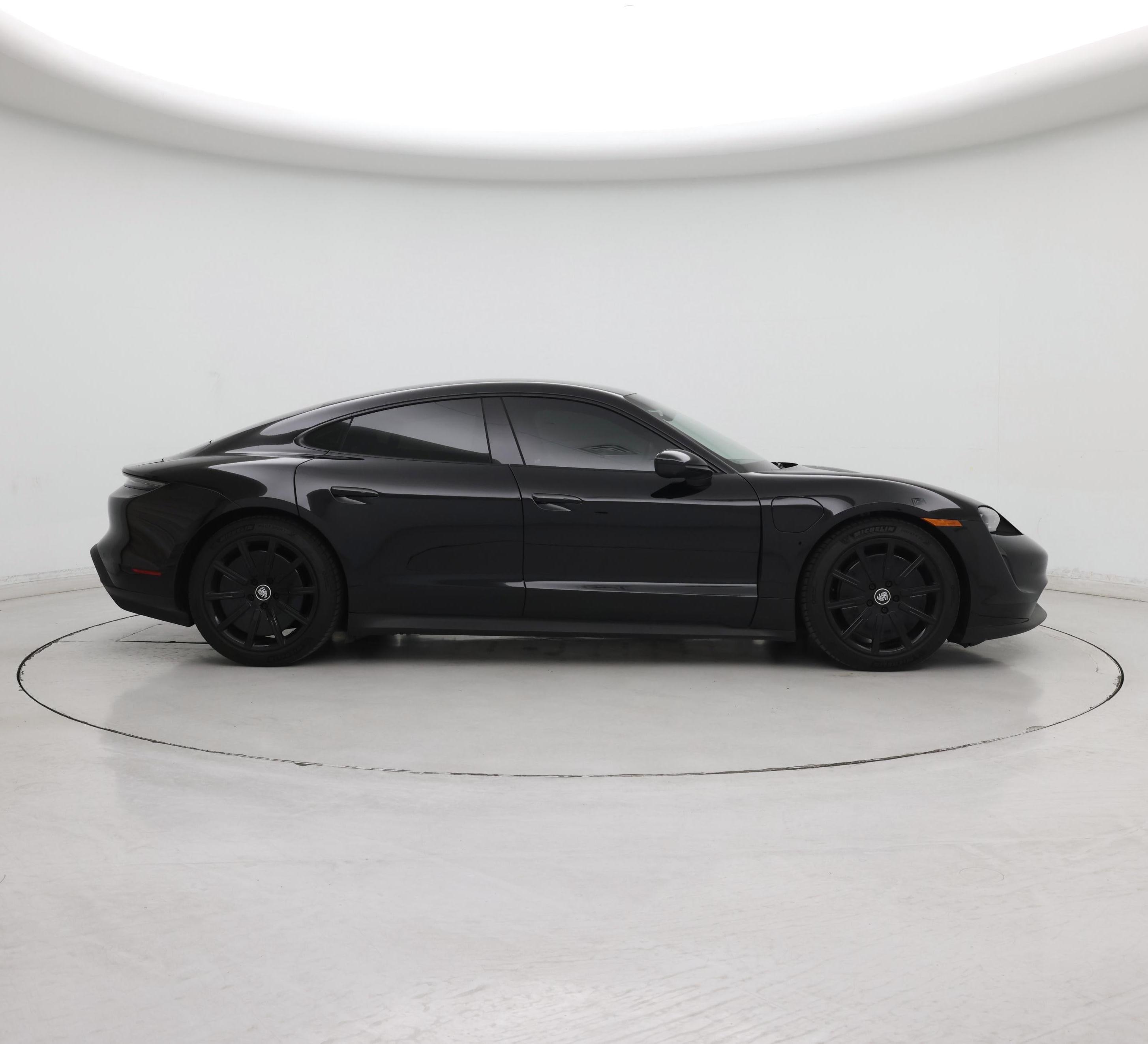 Thumbnail: 2022 Porsche Taycan - 7