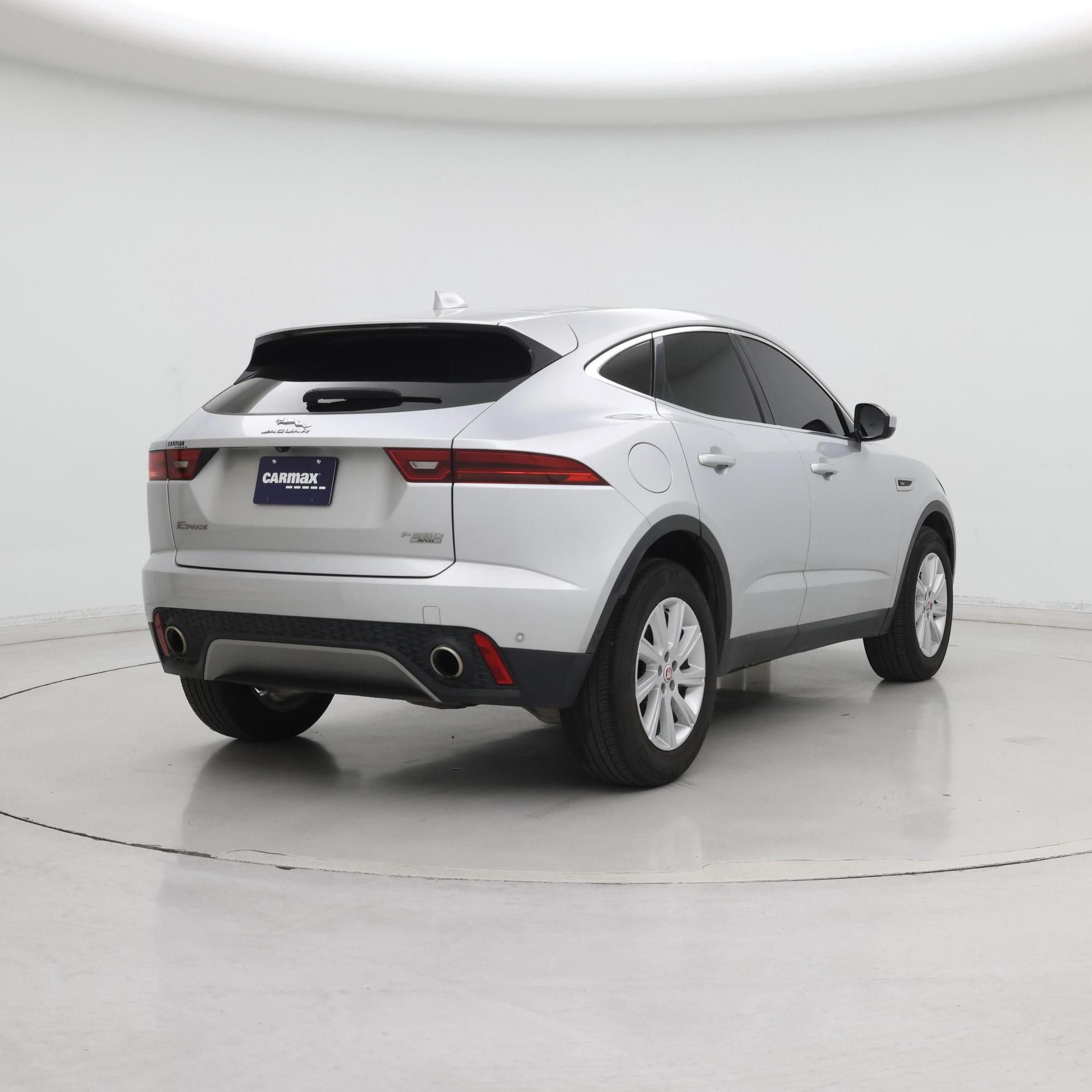 Thumbnail: 2018 Jaguar E-Pace - 8