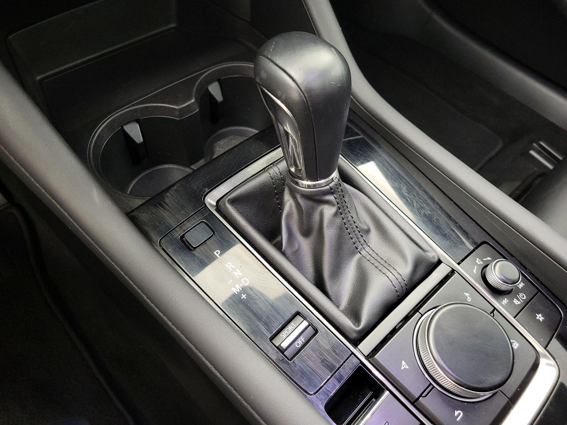 Thumbnail: 2021 Mazda Mazda3 - 17