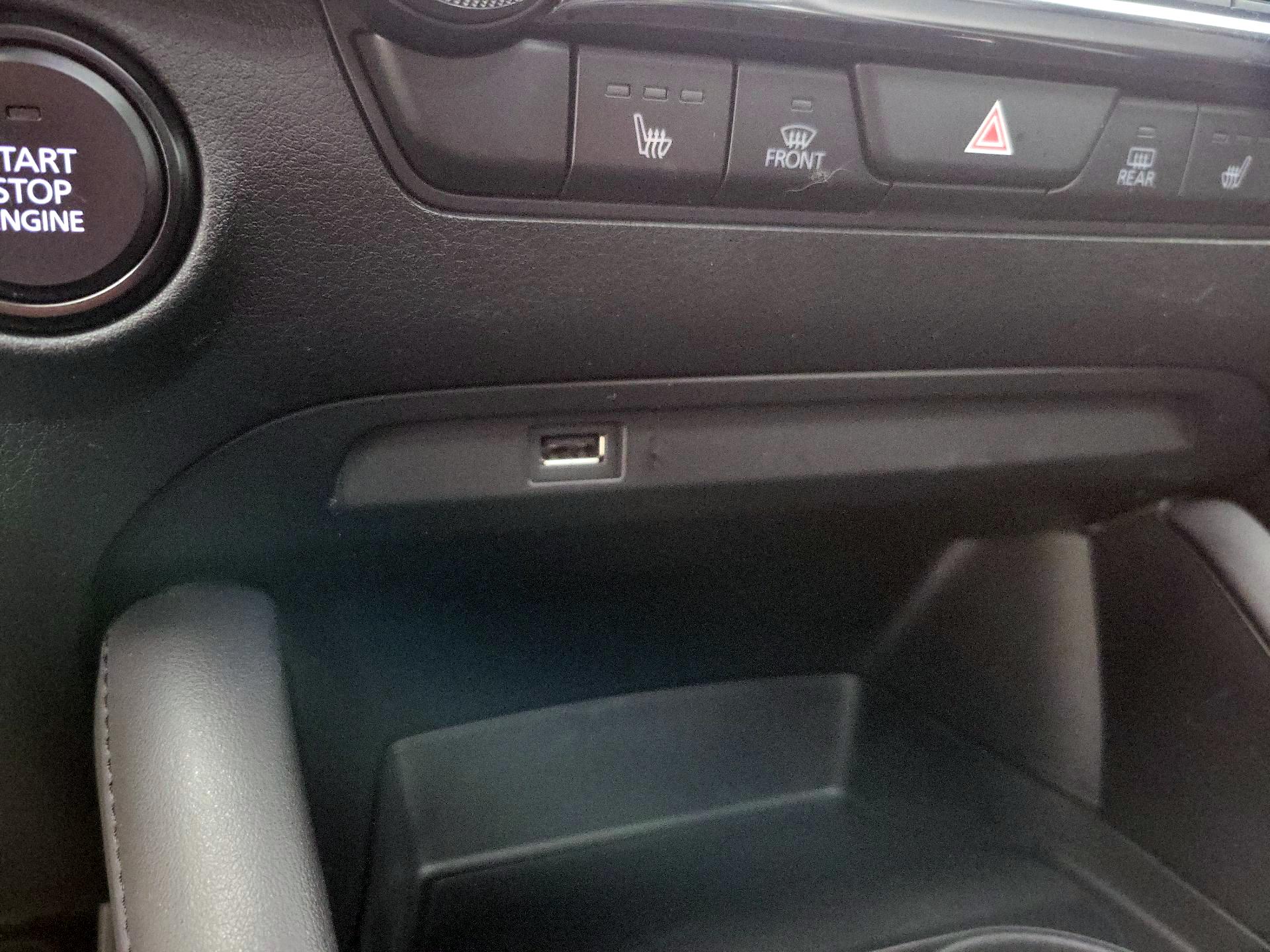 Thumbnail: 2021 Mazda Mazda3 - 18