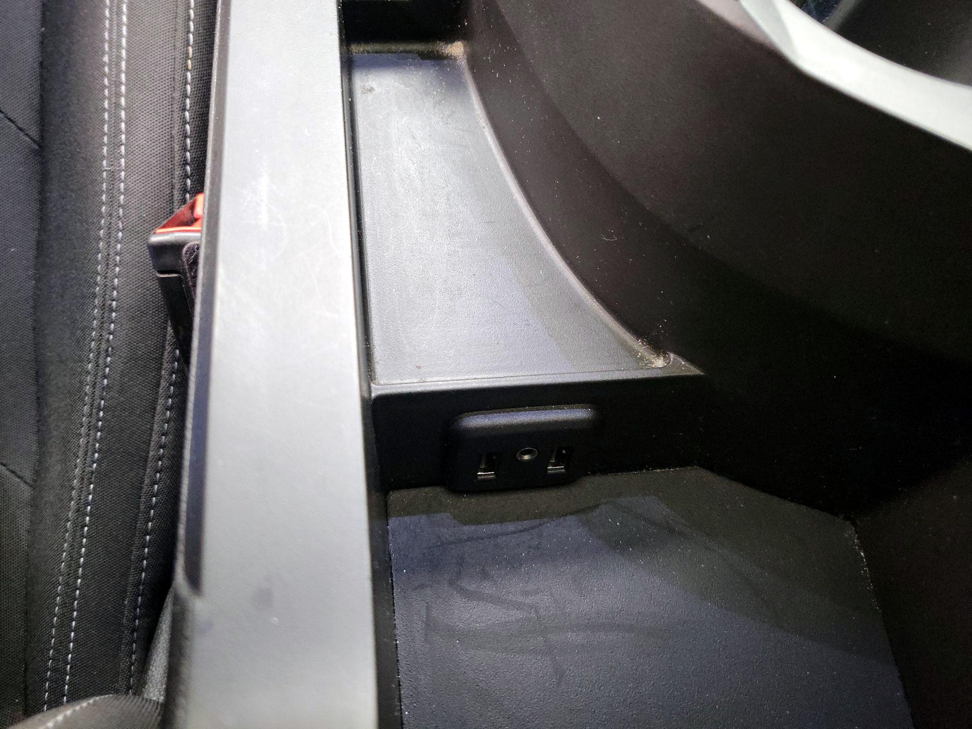 Thumbnail: 2021 Chevrolet Camaro - 17