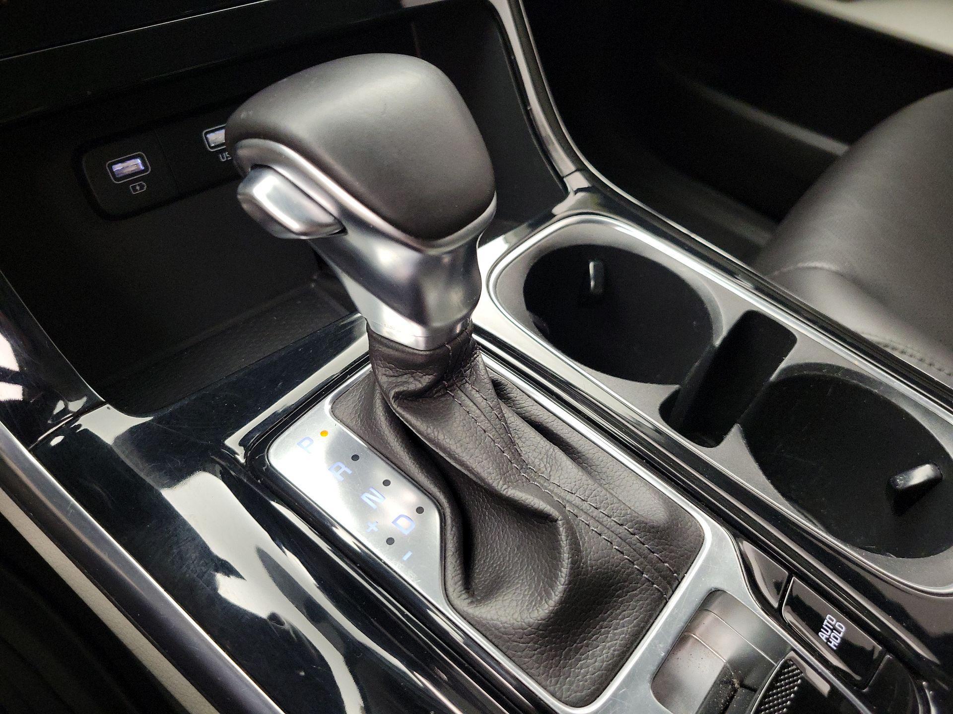 Thumbnail: 2022 Kia Carnival - 18