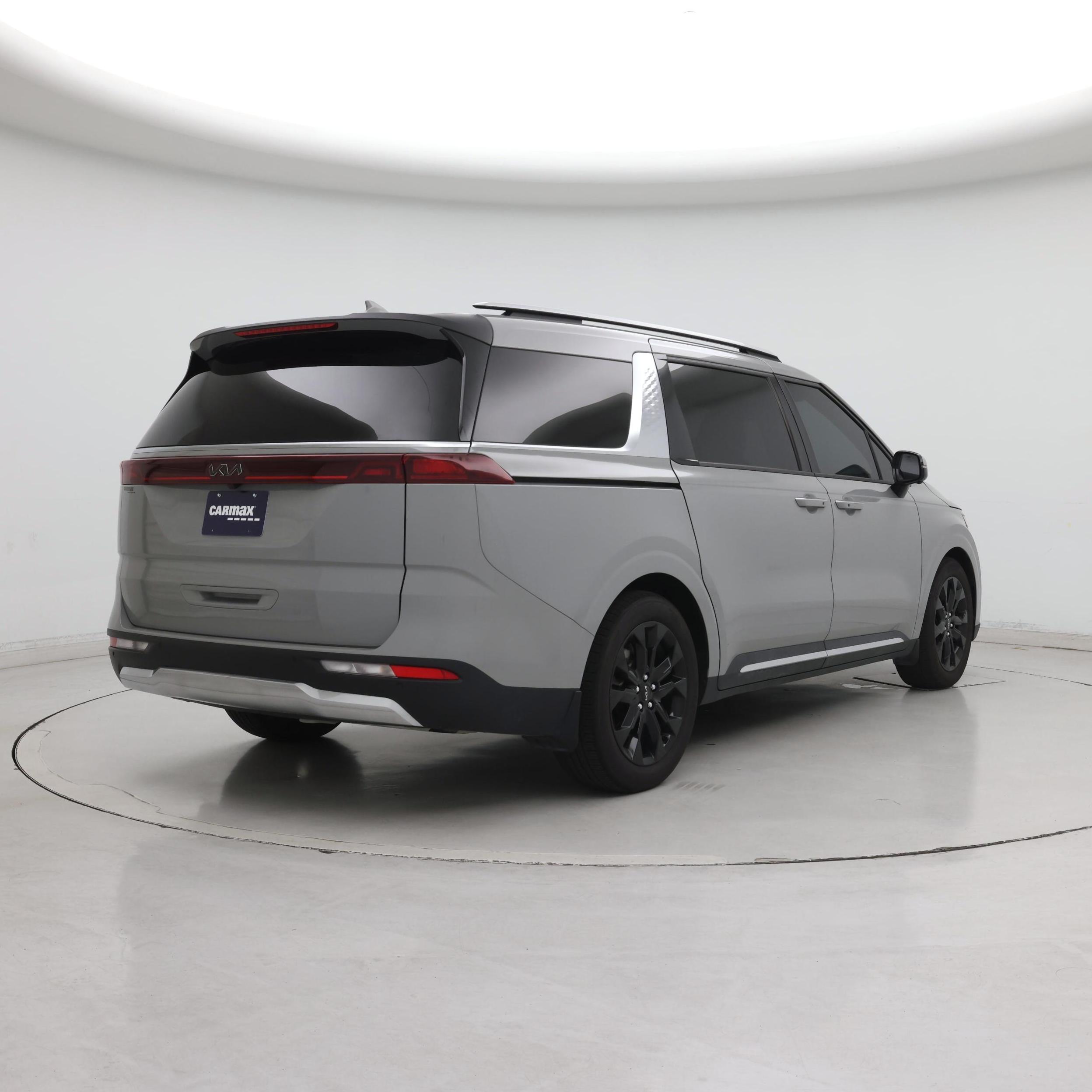 Thumbnail: 2022 Kia Carnival - 8