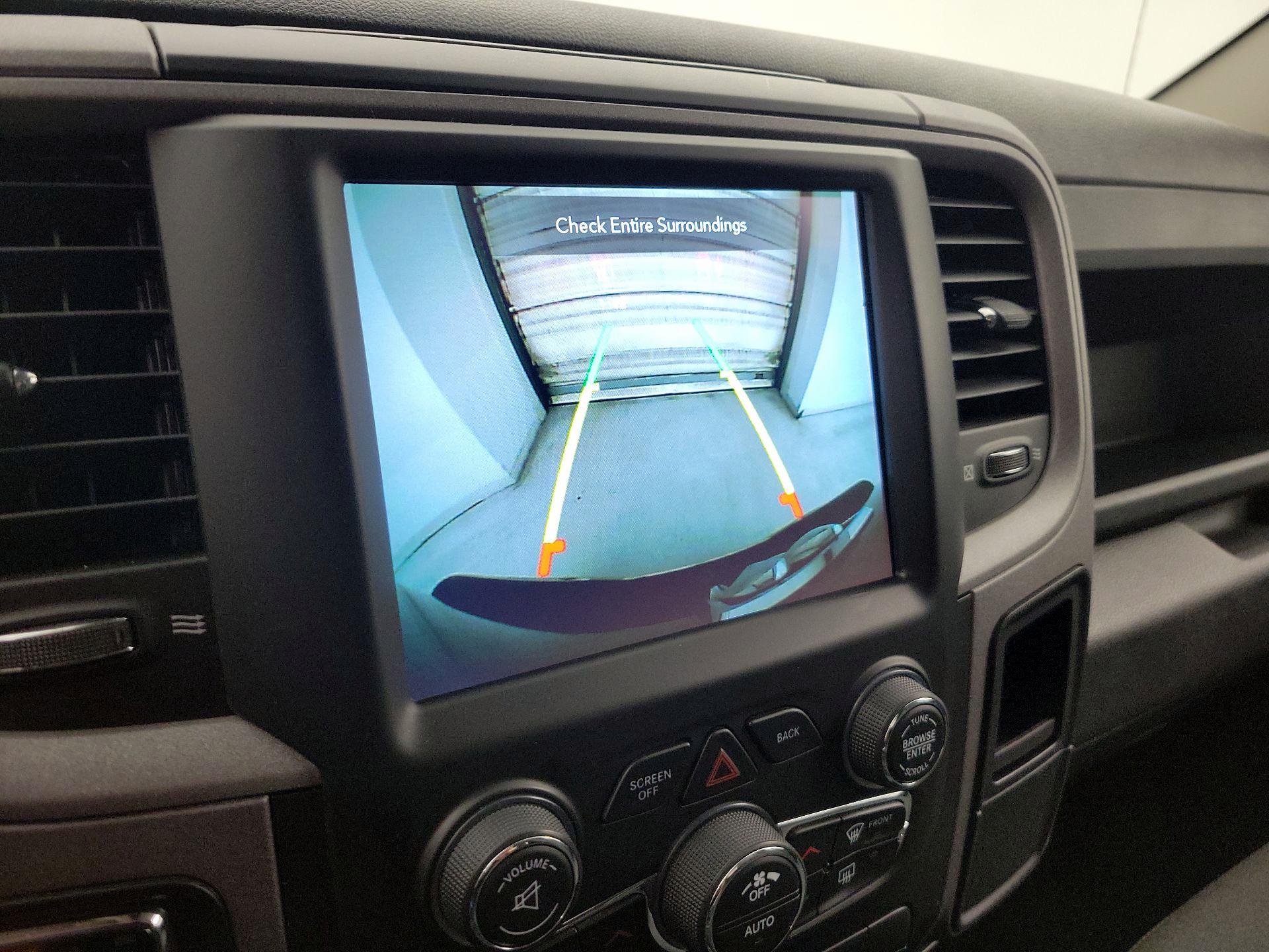 Thumbnail: 2021 RAM 1500 Classic - 14