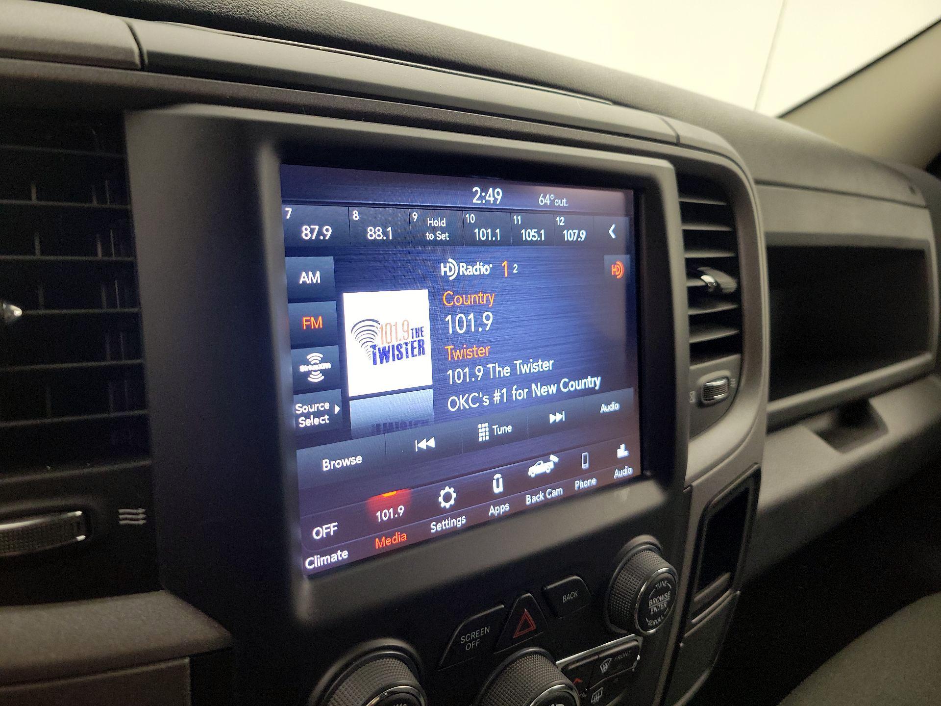 Thumbnail: 2021 RAM 1500 Classic - 15