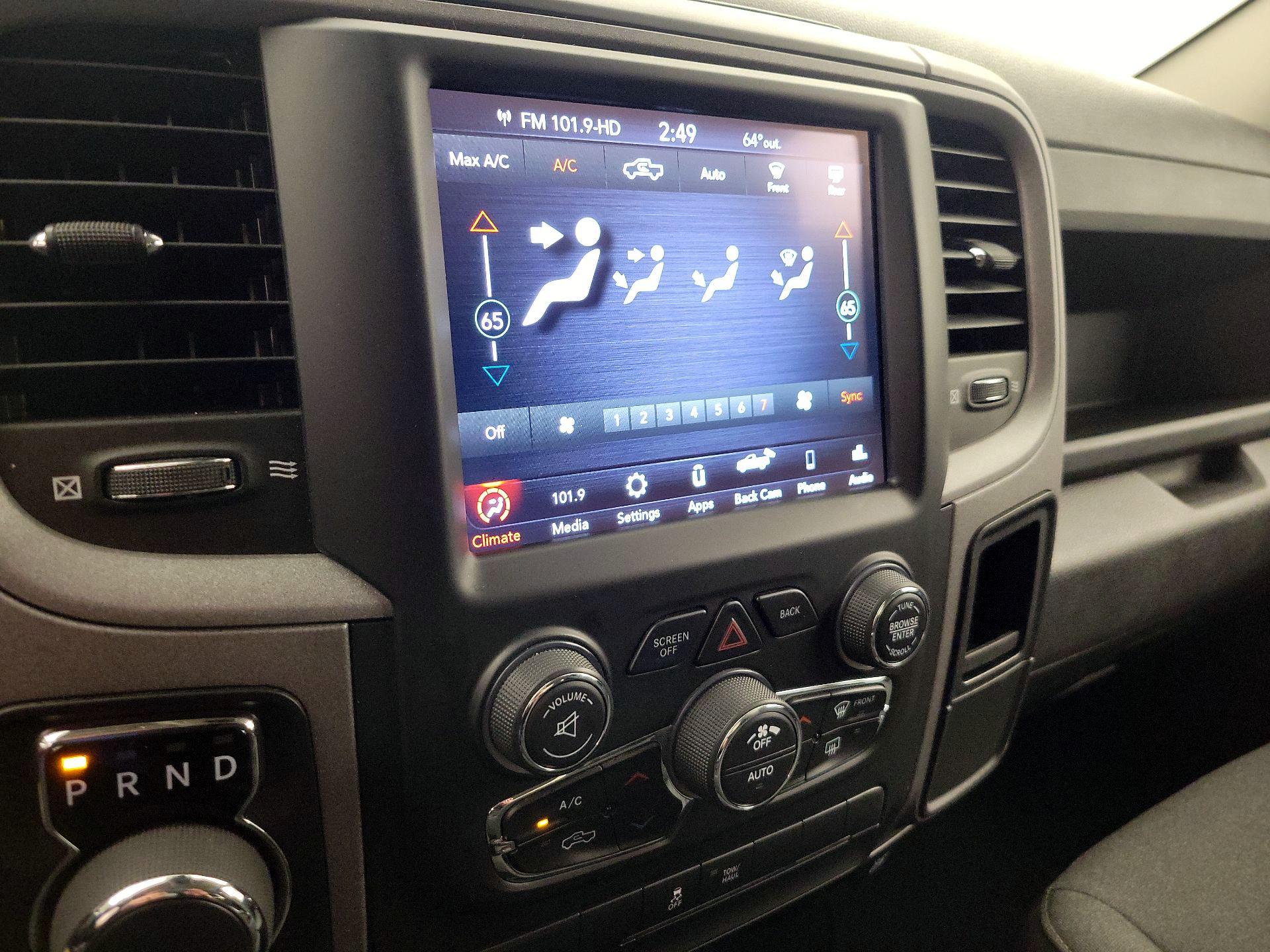 Thumbnail: 2021 RAM 1500 Classic - 16