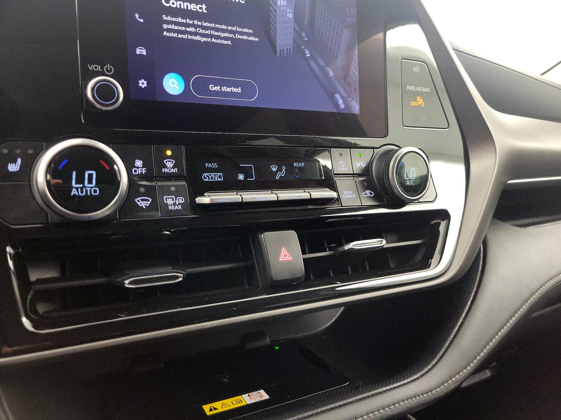 Thumbnail: 2023 Toyota Highlander - 16