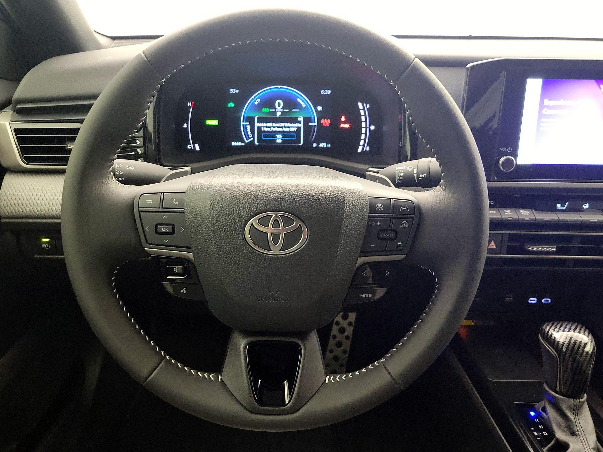 Thumbnail: 2025 Toyota Camry - 10