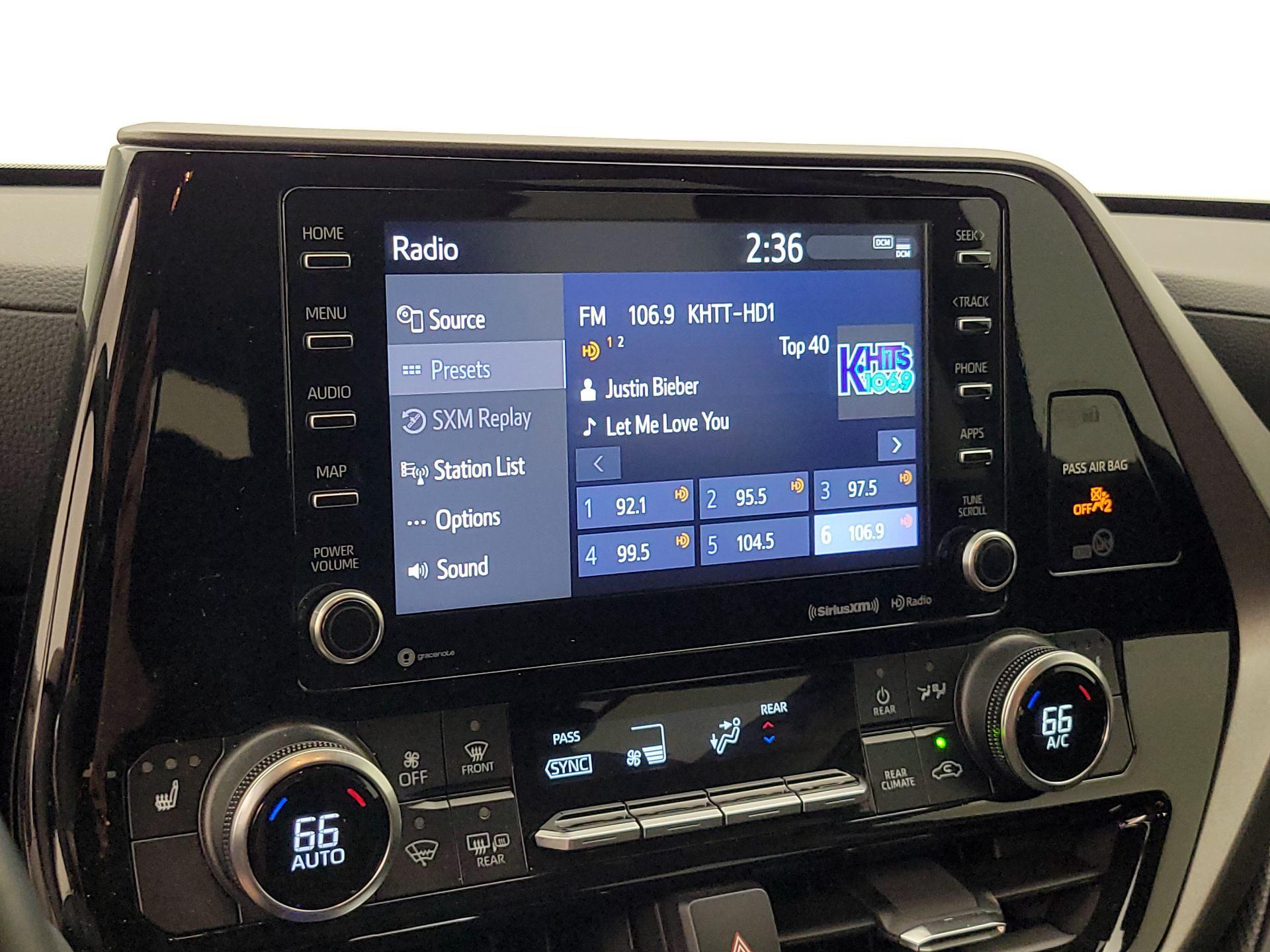 Thumbnail: 2021 Toyota Highlander - 15