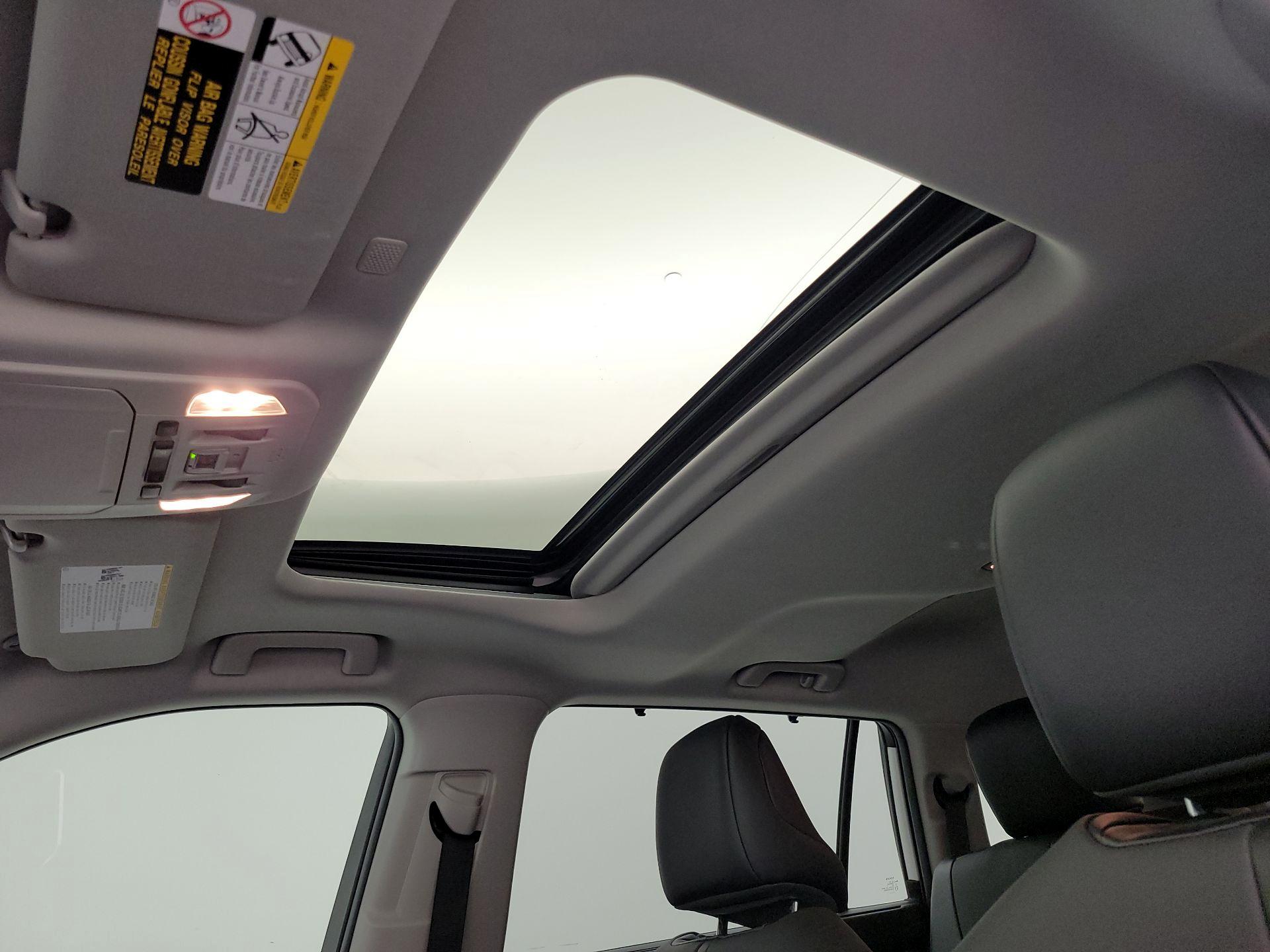 Thumbnail: 2021 Toyota Highlander - 19