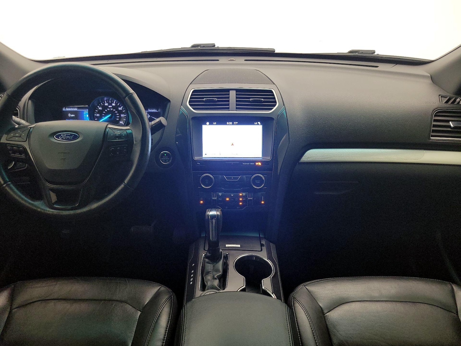 2017 Ford Explorer XLT - Photo 10