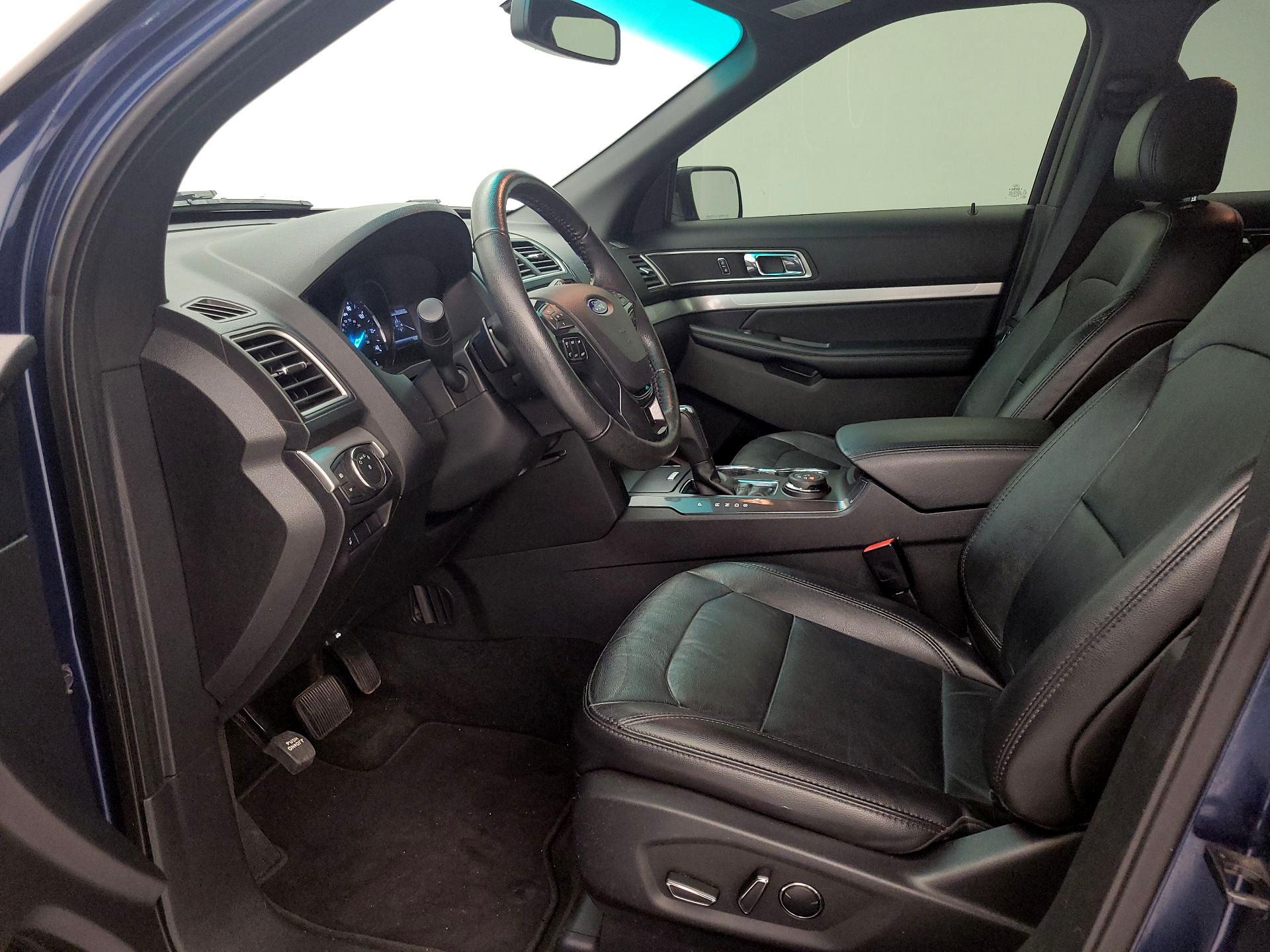 Thumbnail: 2017 Ford Explorer - 11