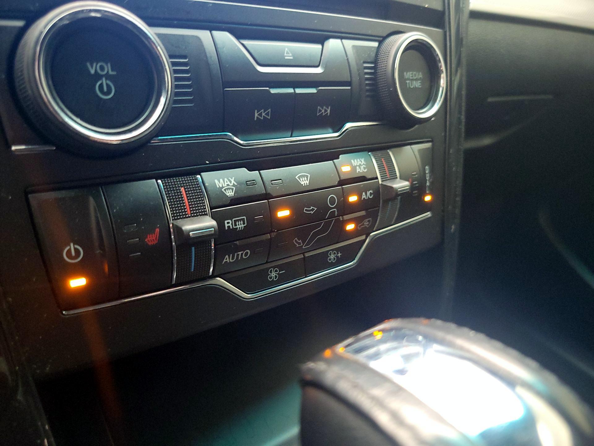 Thumbnail: 2017 Ford Explorer - 17