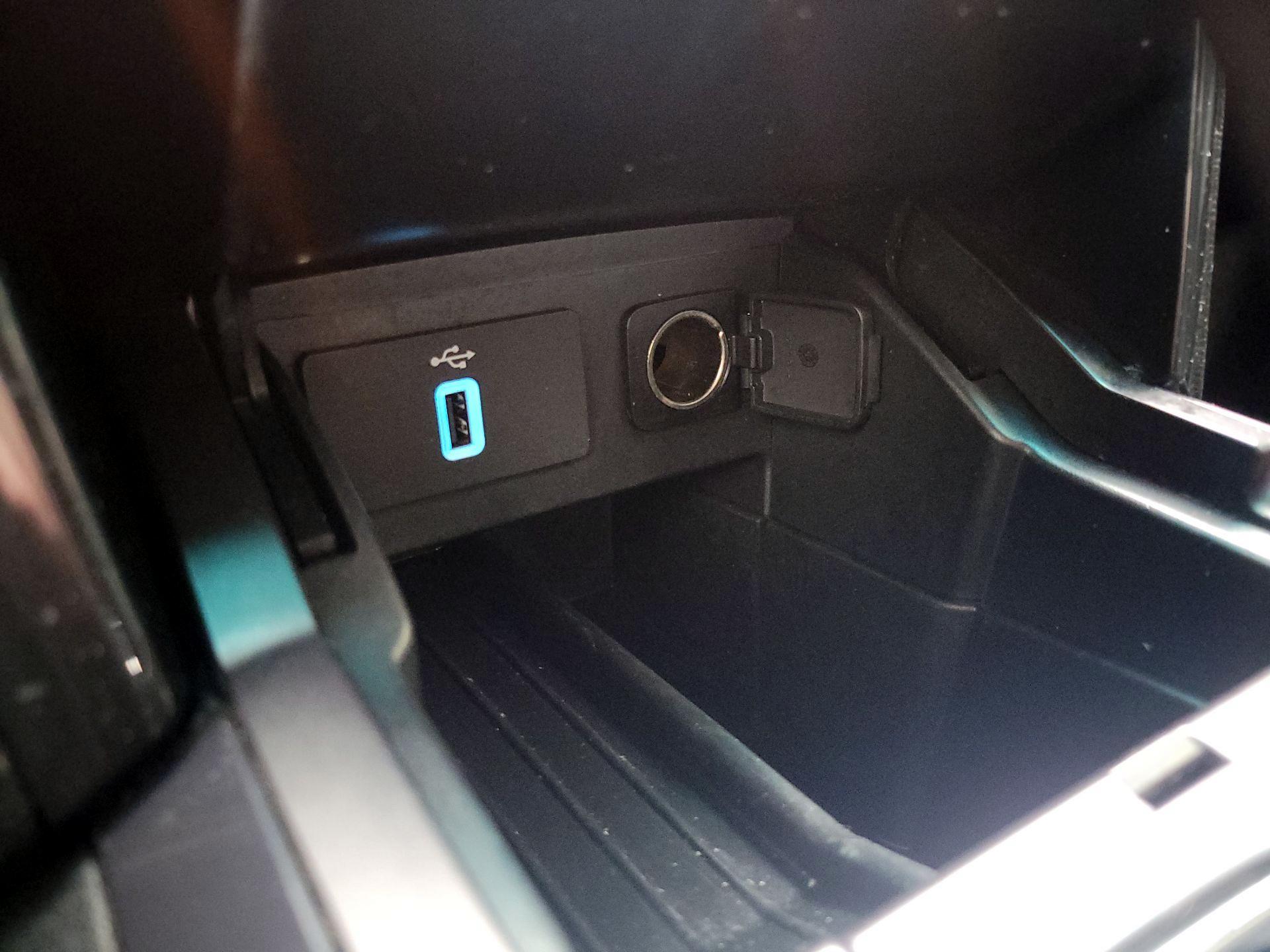 Thumbnail: 2017 Ford Explorer - 19