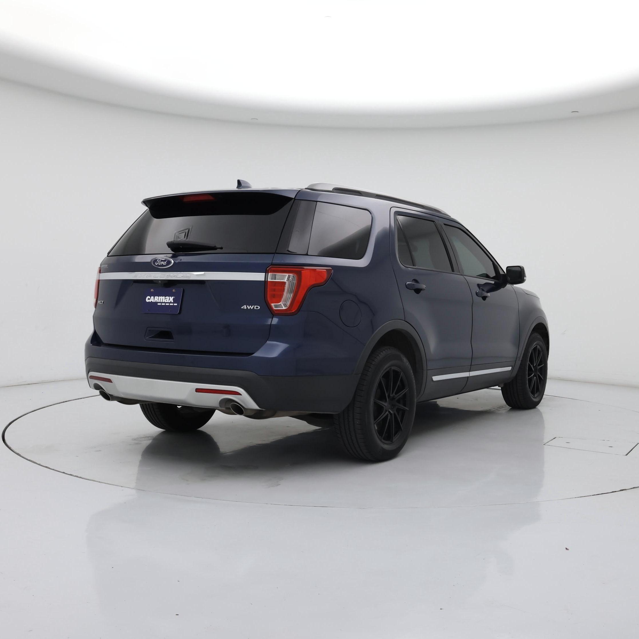 Thumbnail: 2017 Ford Explorer - 8