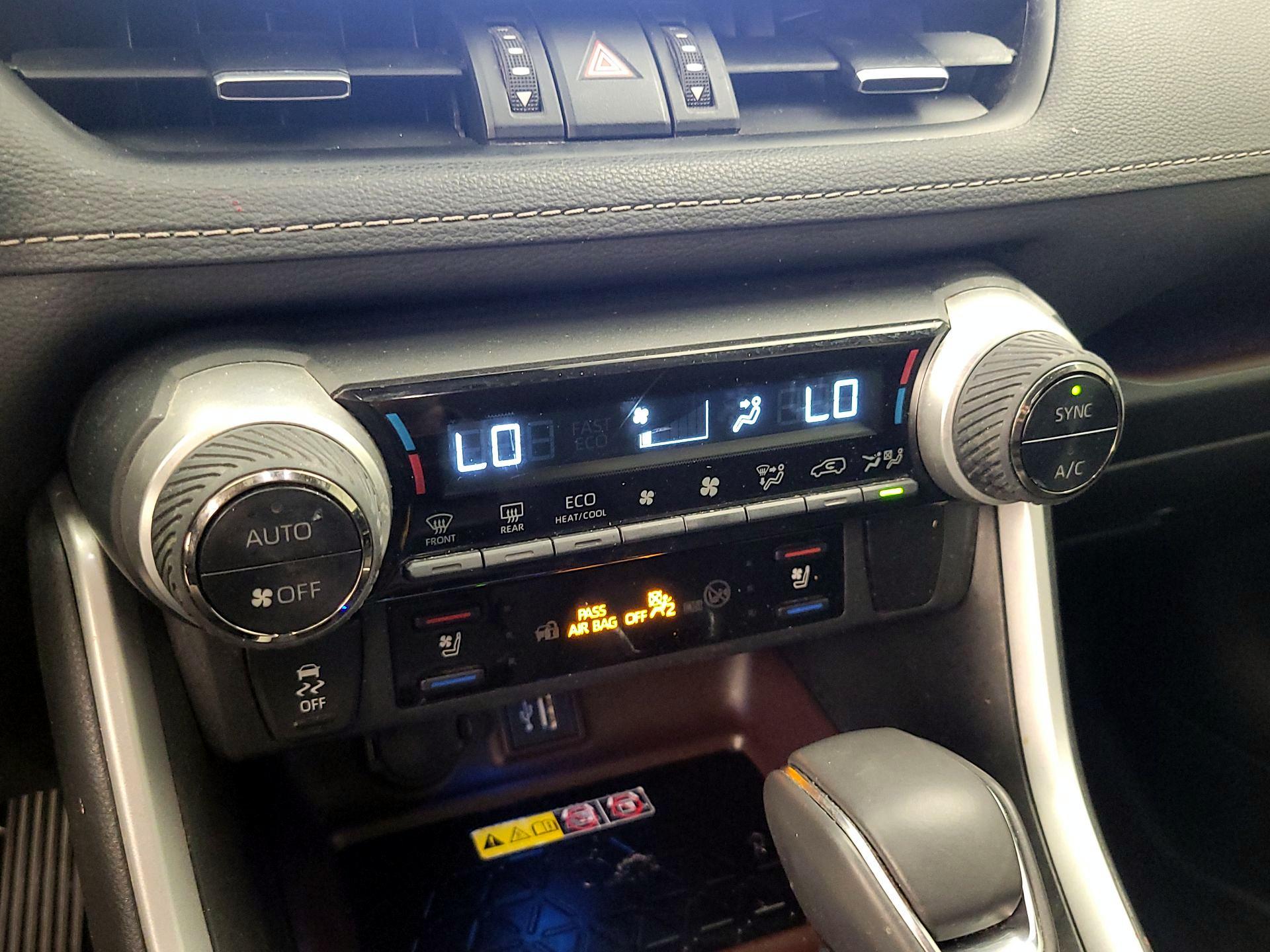 Thumbnail: 2023 Toyota RAV4 - 16