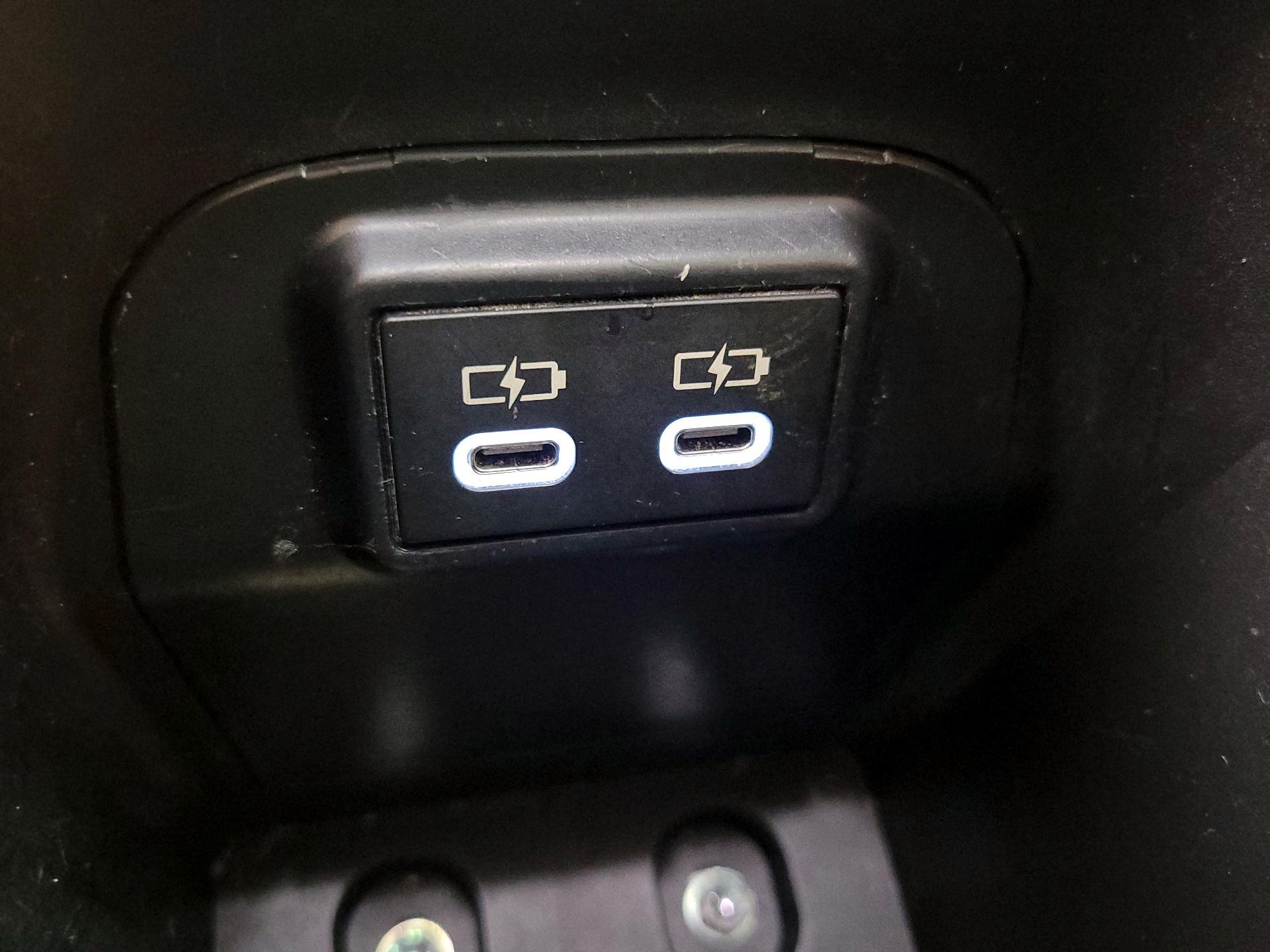 Thumbnail: 2023 Toyota RAV4 - 18