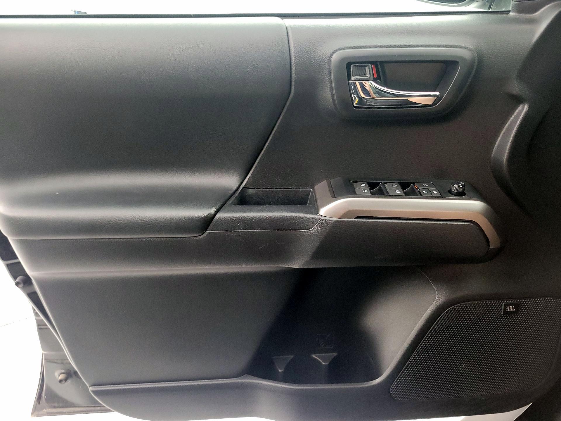 Thumbnail: 2023 Toyota Tacoma - 12