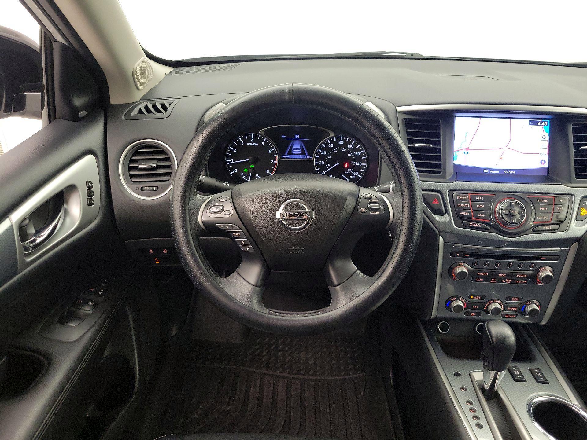 Thumbnail: 2017 Nissan Pathfinder - 10