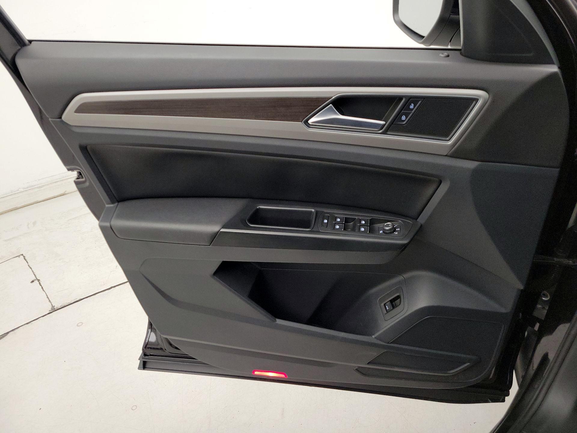 Thumbnail: 2019 Volkswagen Atlas - 12