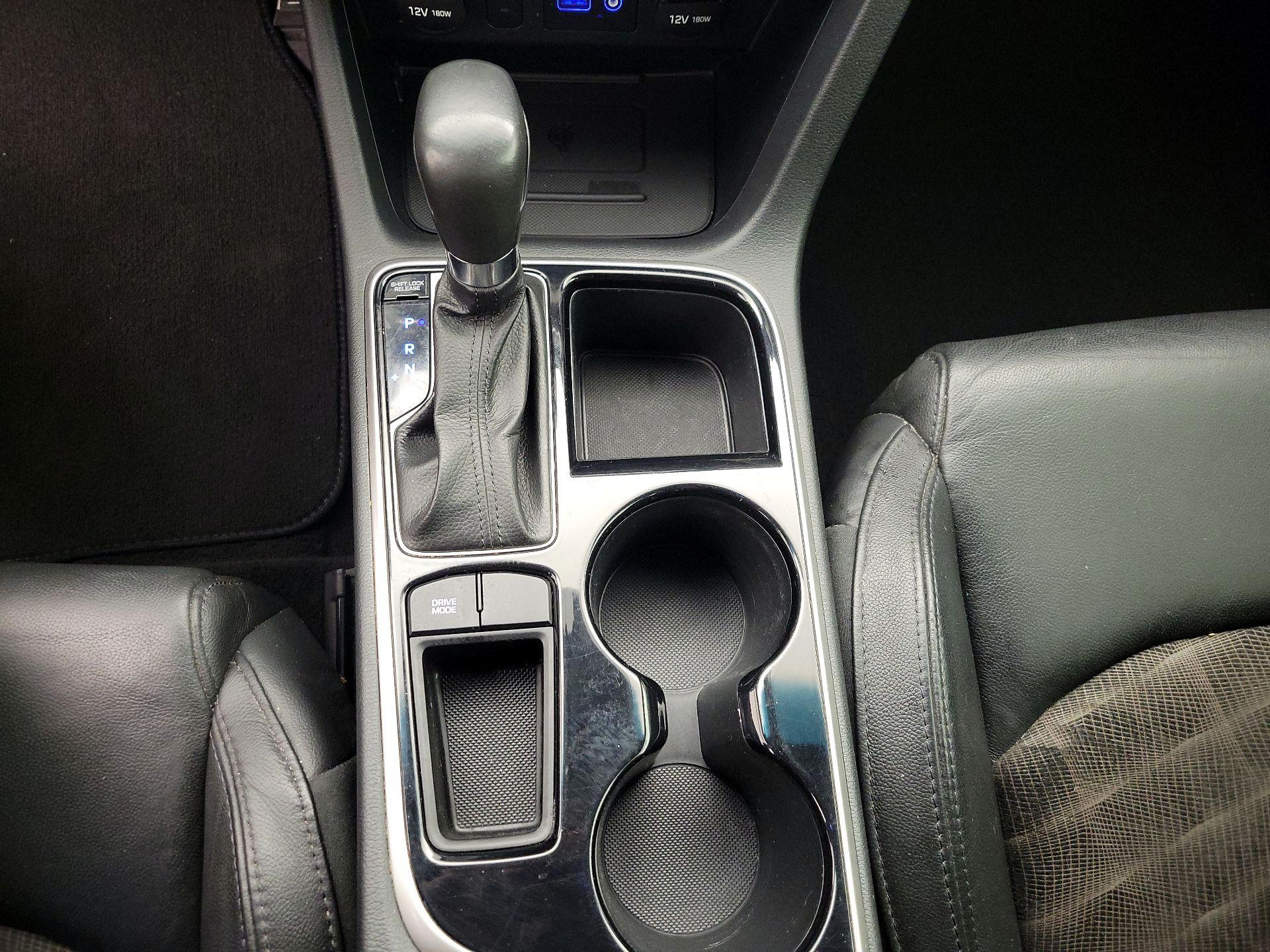 Thumbnail: 2019 Hyundai Sonata - 17