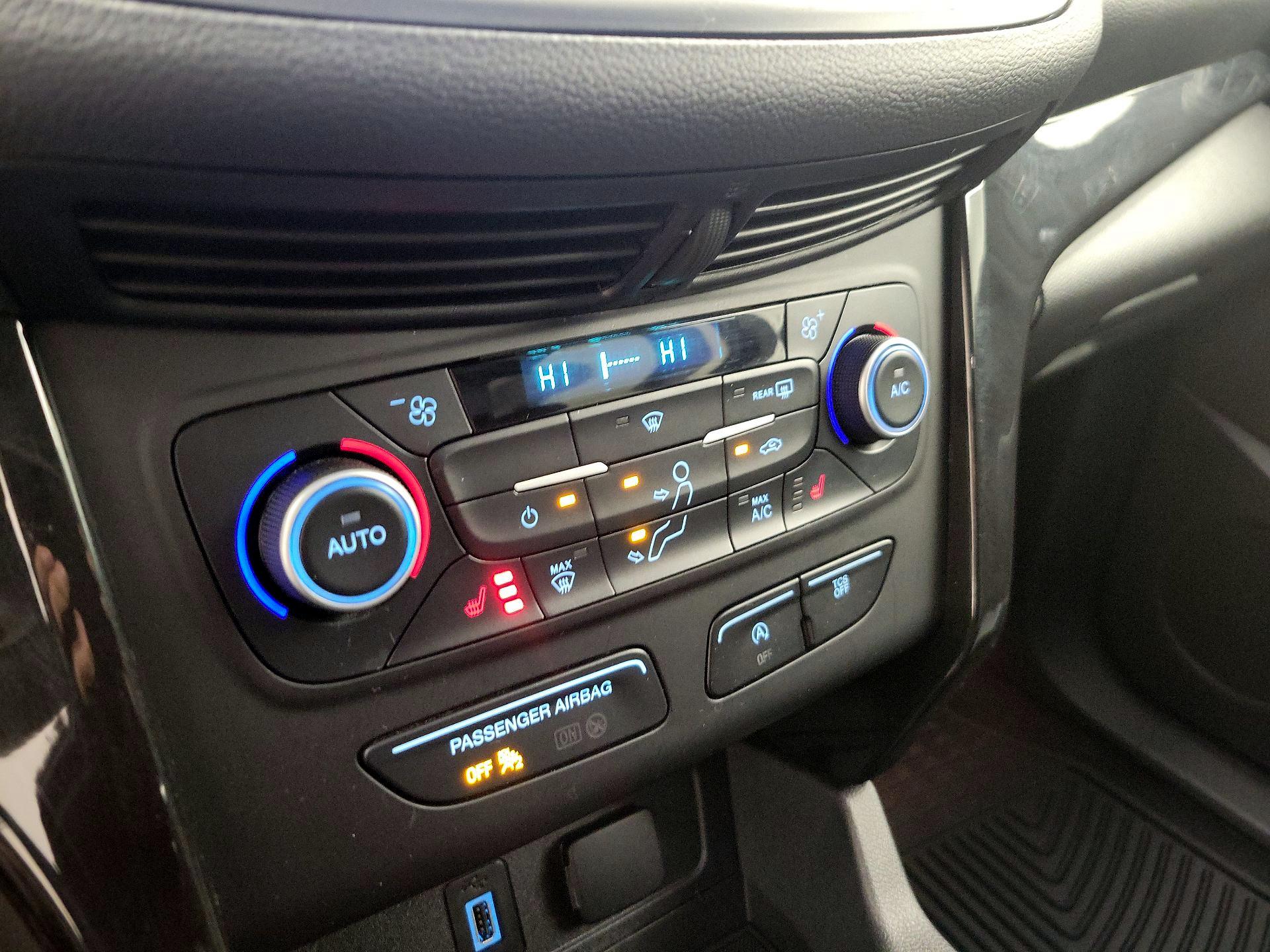 Thumbnail: 2019 Ford Escape - 16