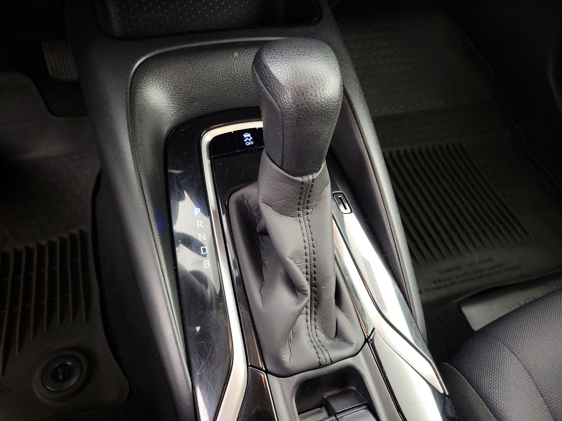 Thumbnail: 2022 Toyota Corolla - 17