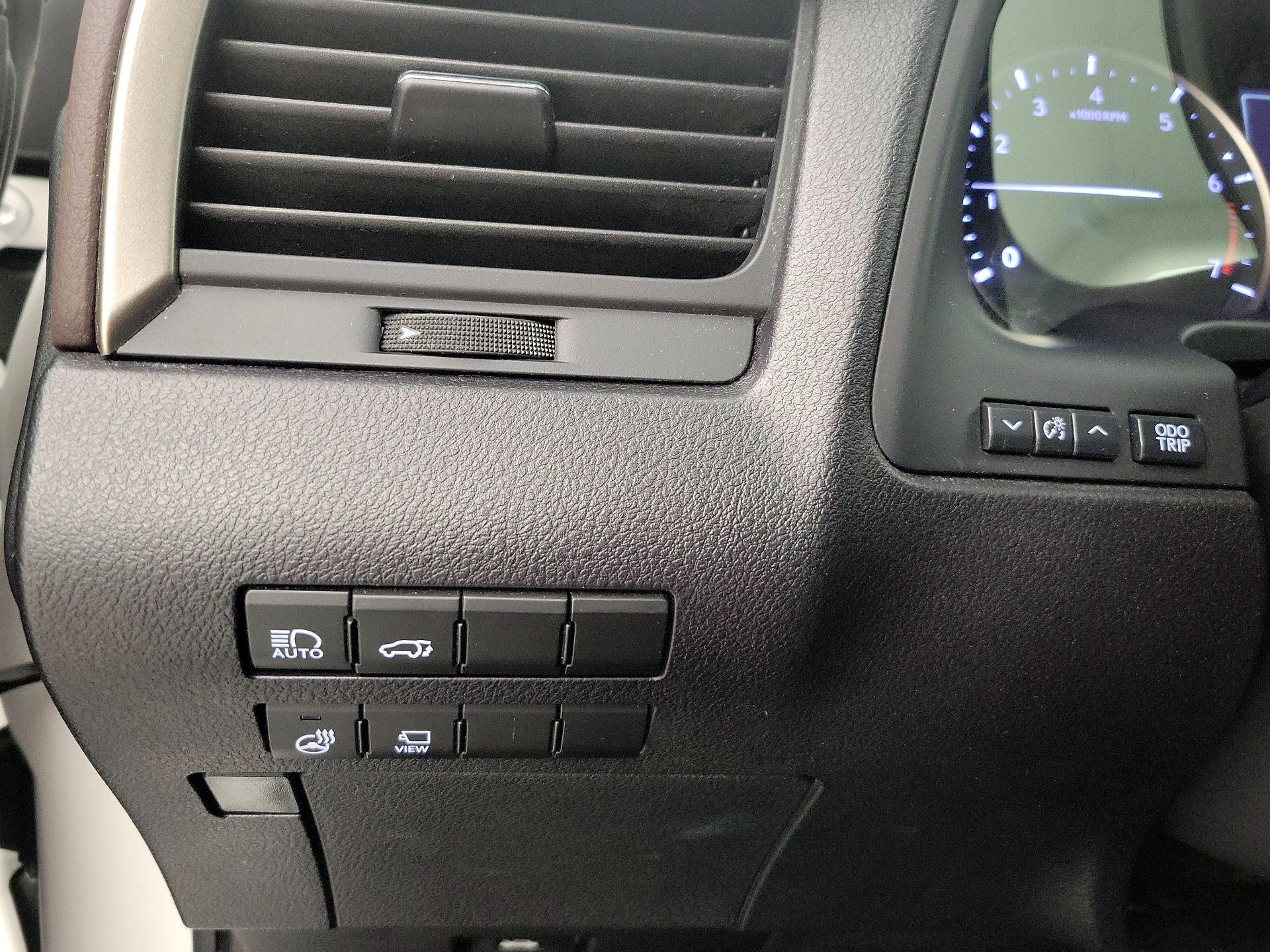 Thumbnail: 2019 Lexus RX - 13