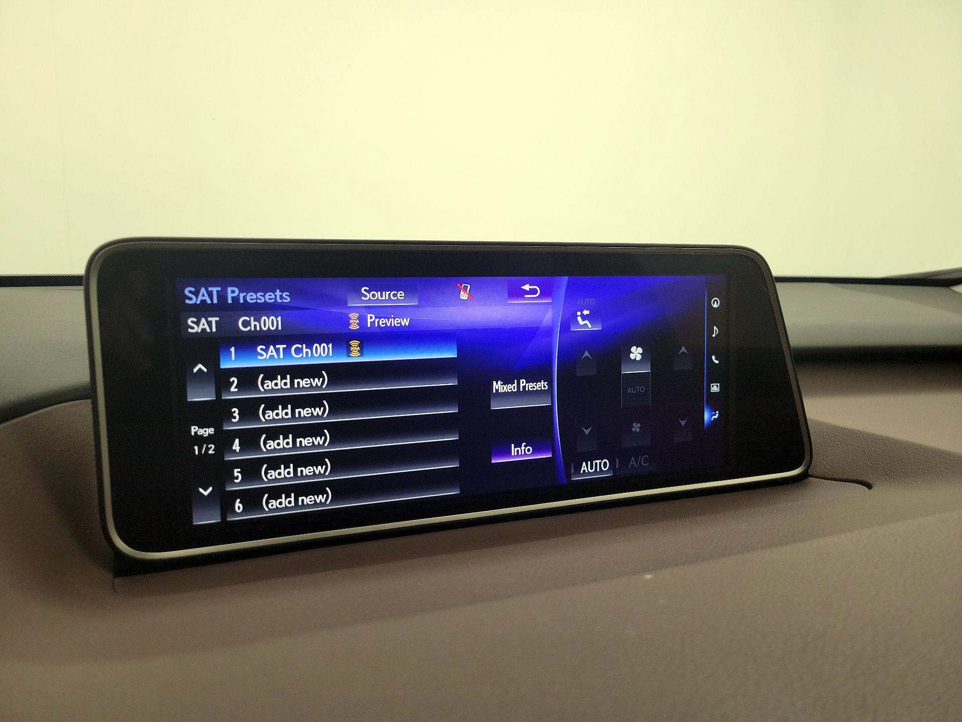 Thumbnail: 2019 Lexus RX - 16