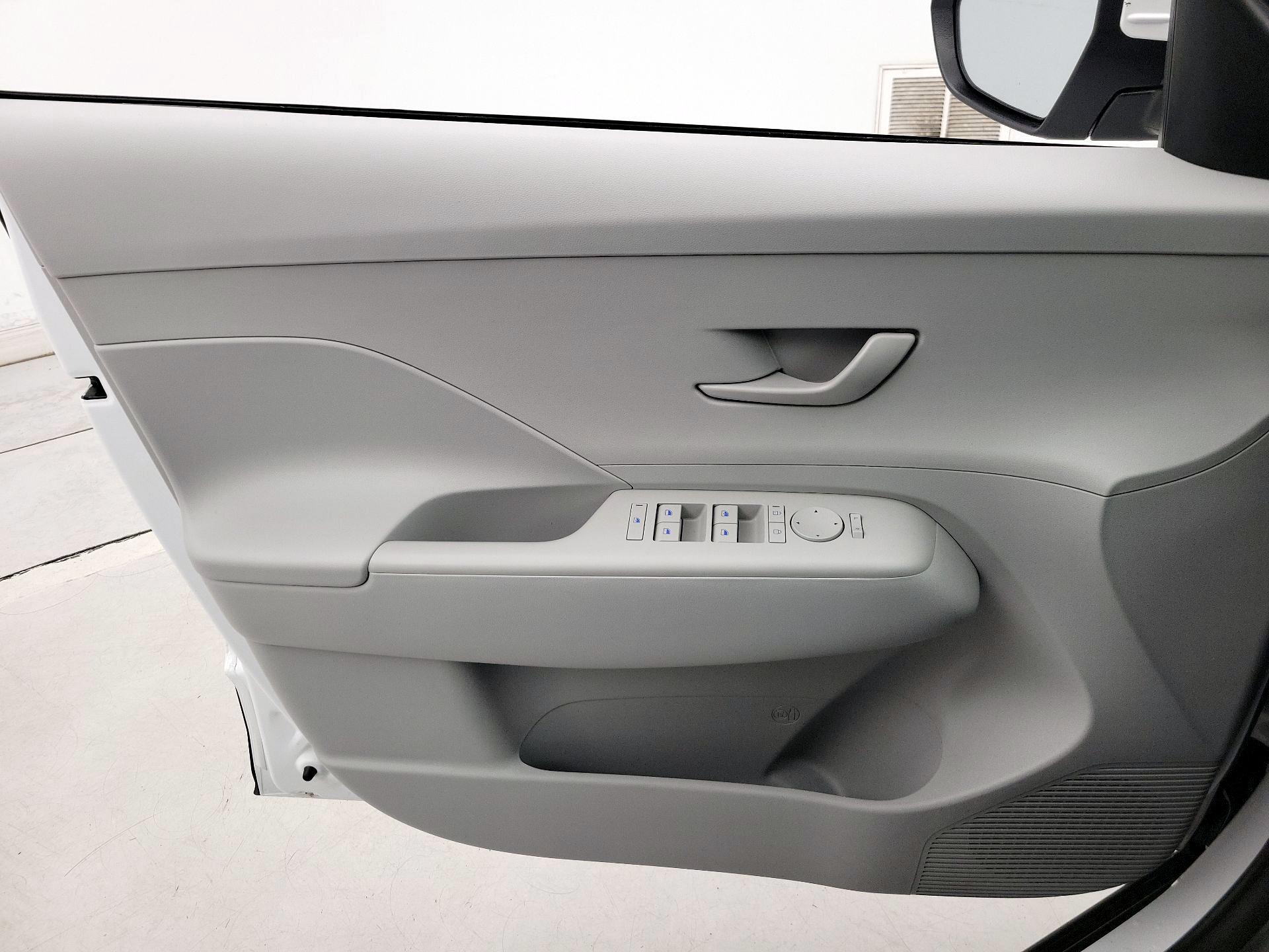 Thumbnail: 2025 Hyundai Kona - 12