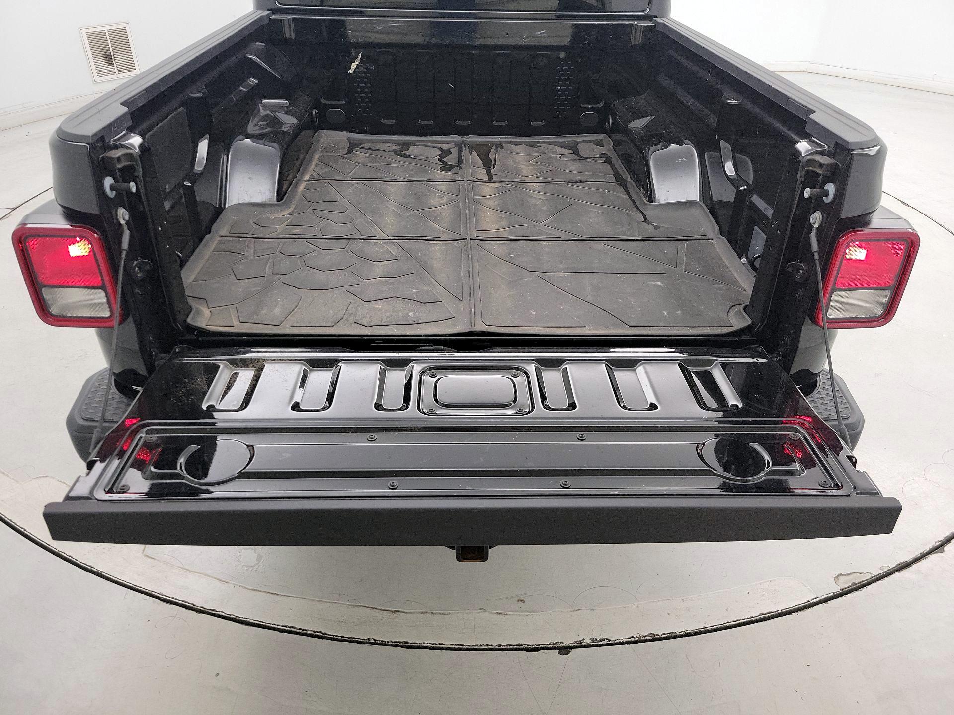 Thumbnail: 2025 Jeep Gladiator - 20