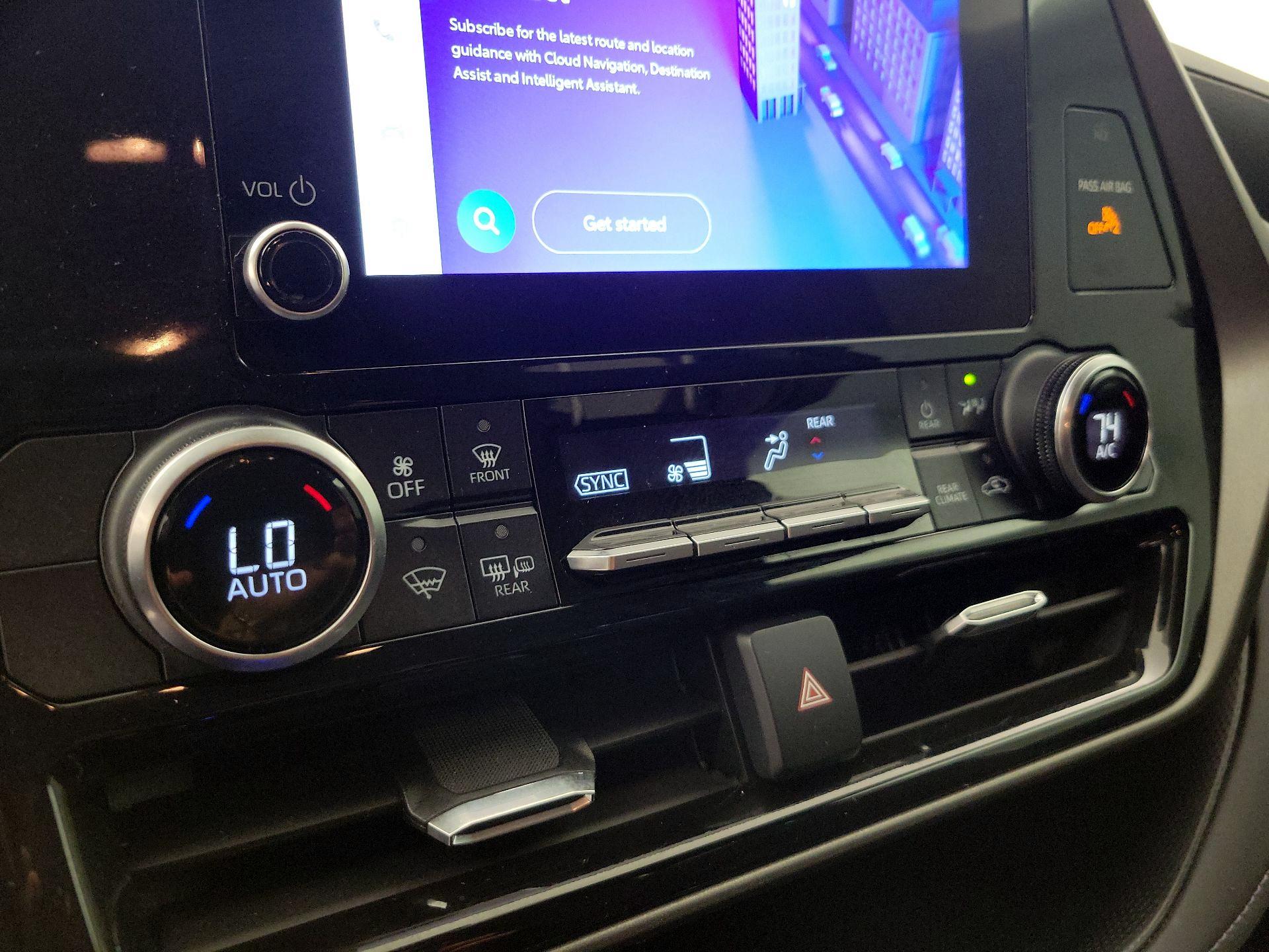 Thumbnail: 2023 Toyota Highlander - 16