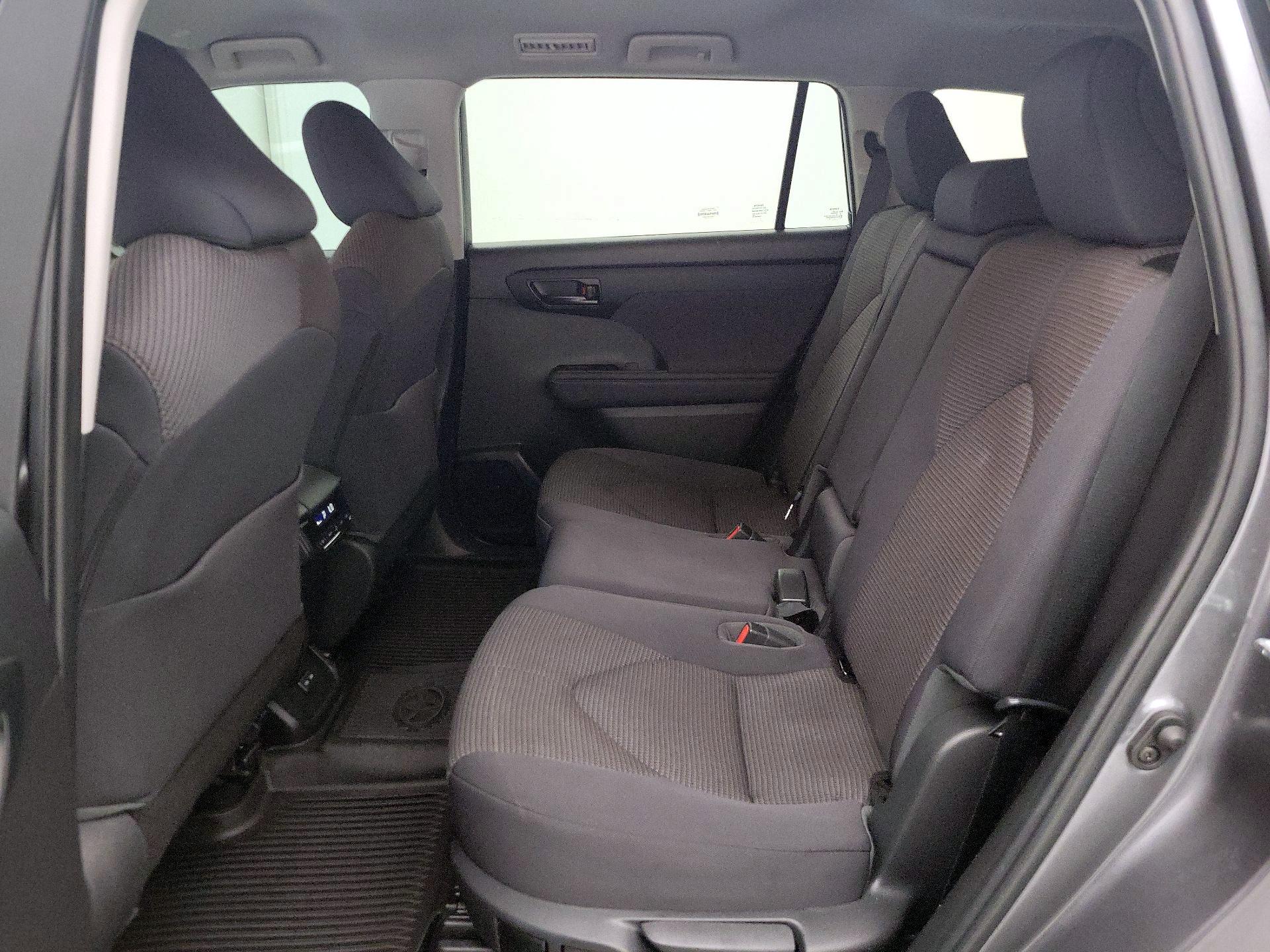 Thumbnail: 2023 Toyota Highlander - 19