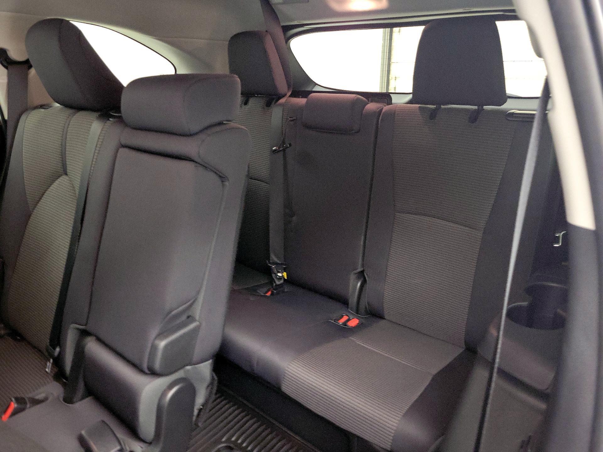 Thumbnail: 2023 Toyota Highlander - 20