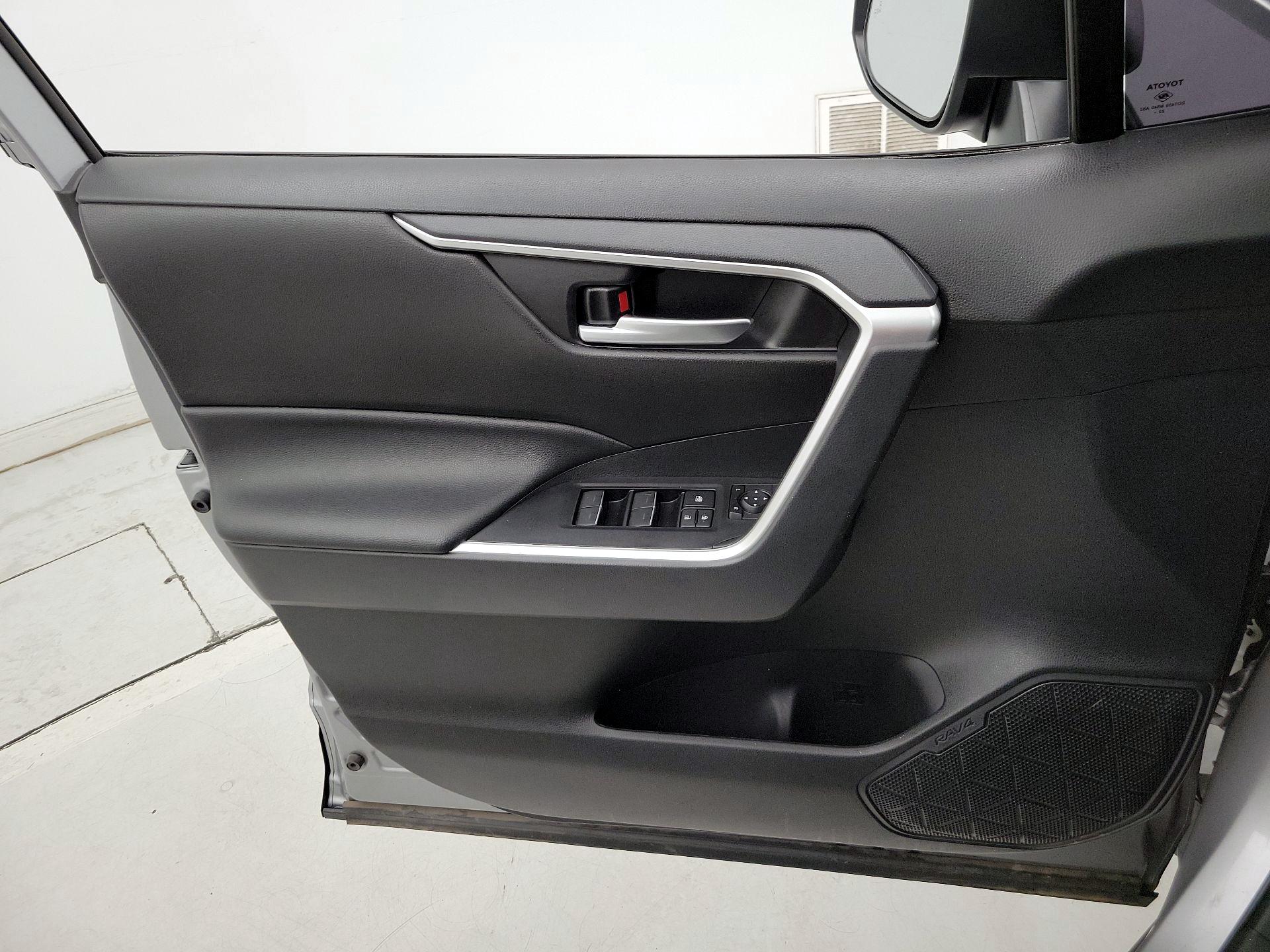 Thumbnail: 2023 Toyota RAV4 - 12