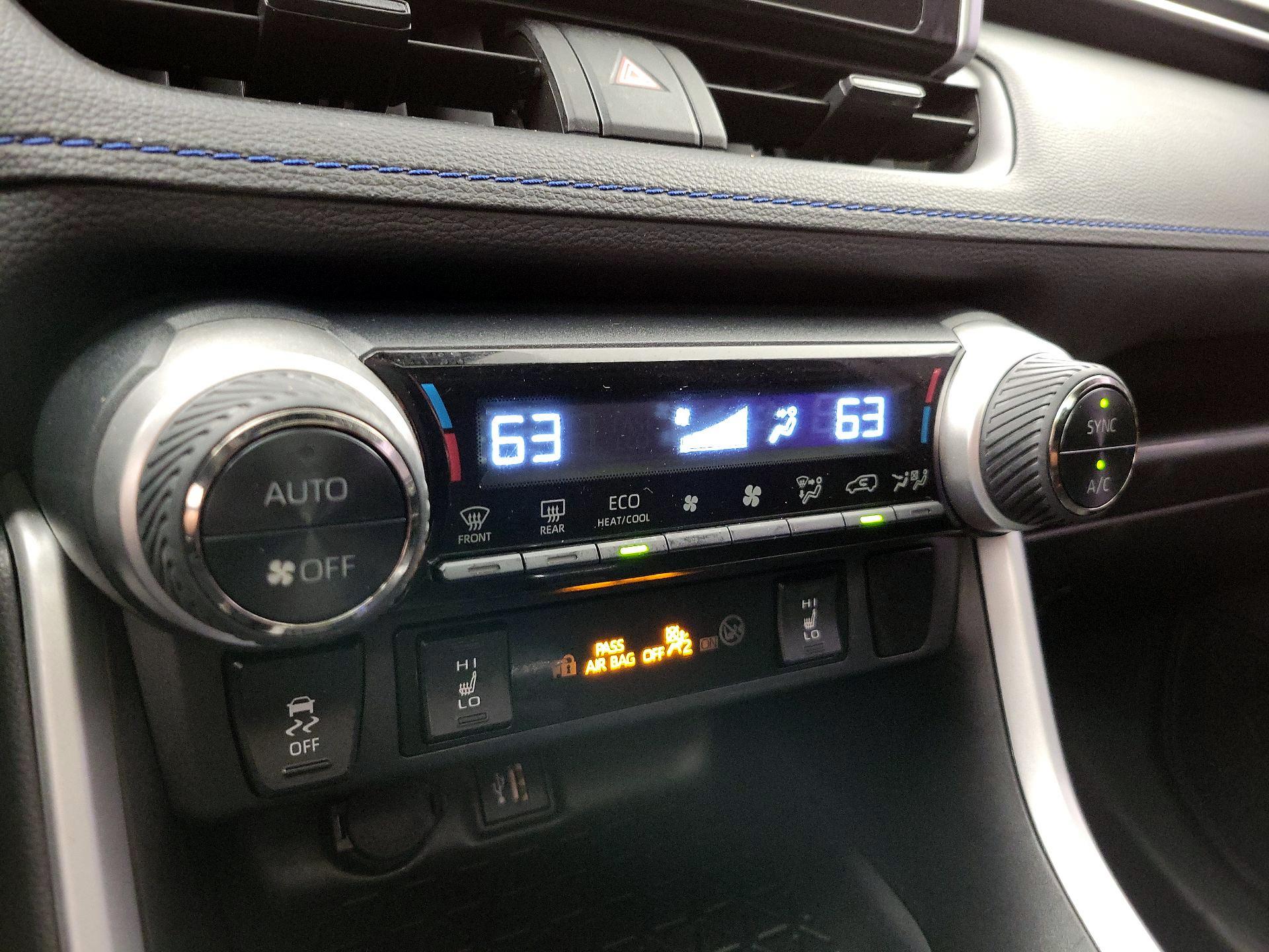 Thumbnail: 2023 Toyota RAV4 - 16