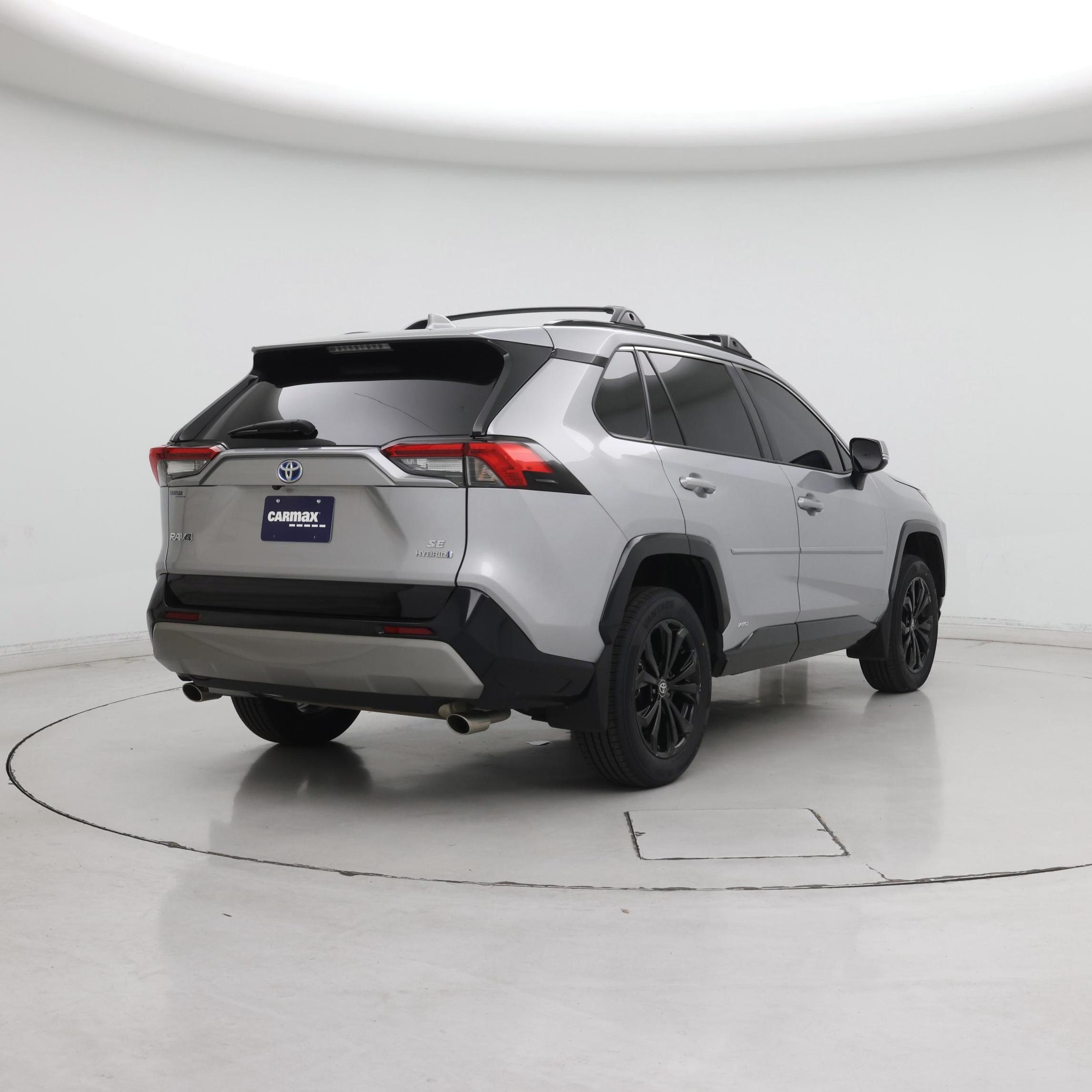 Thumbnail: 2023 Toyota RAV4 - 8