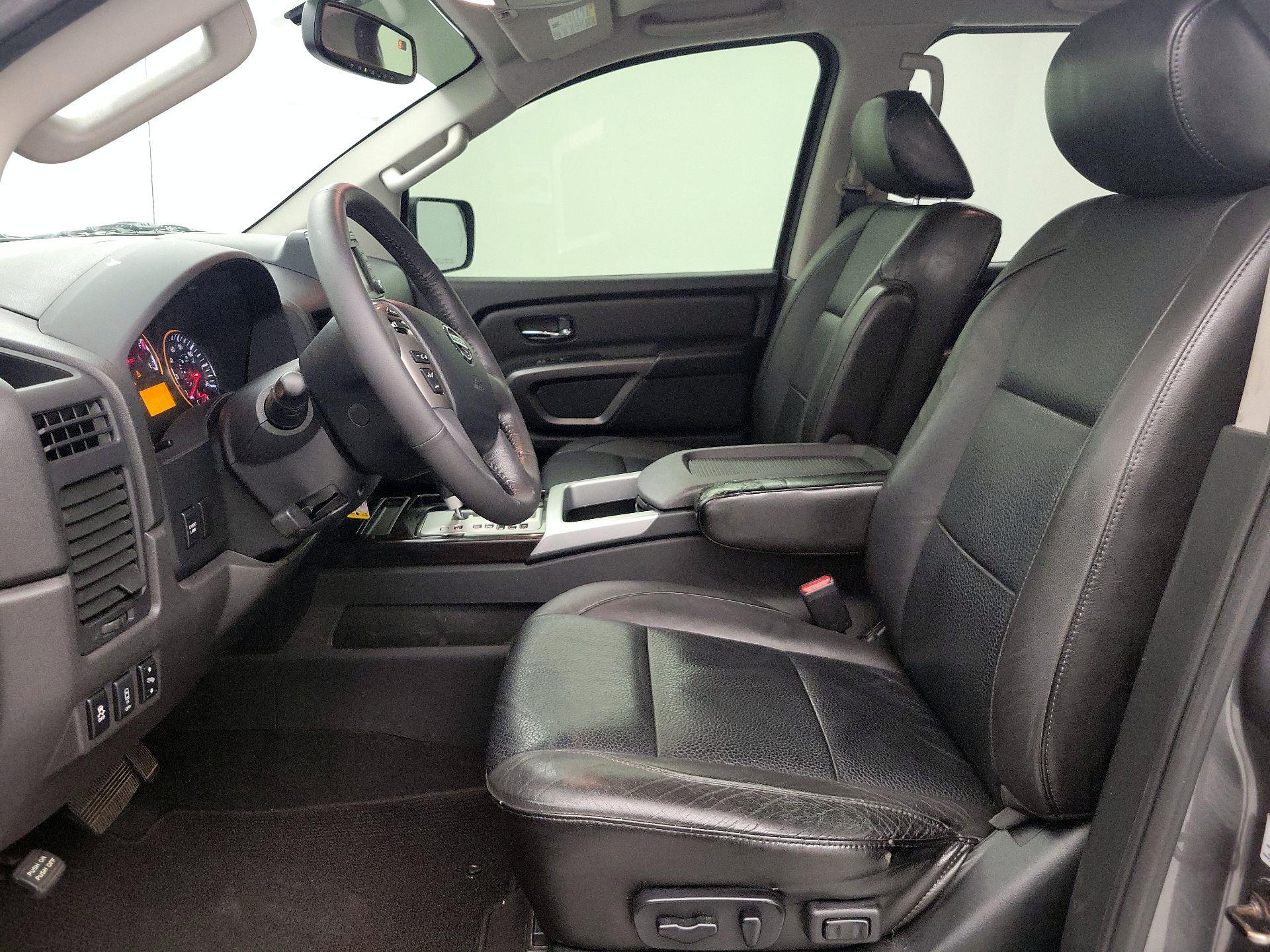 Thumbnail: 2015 Nissan Titan - 11