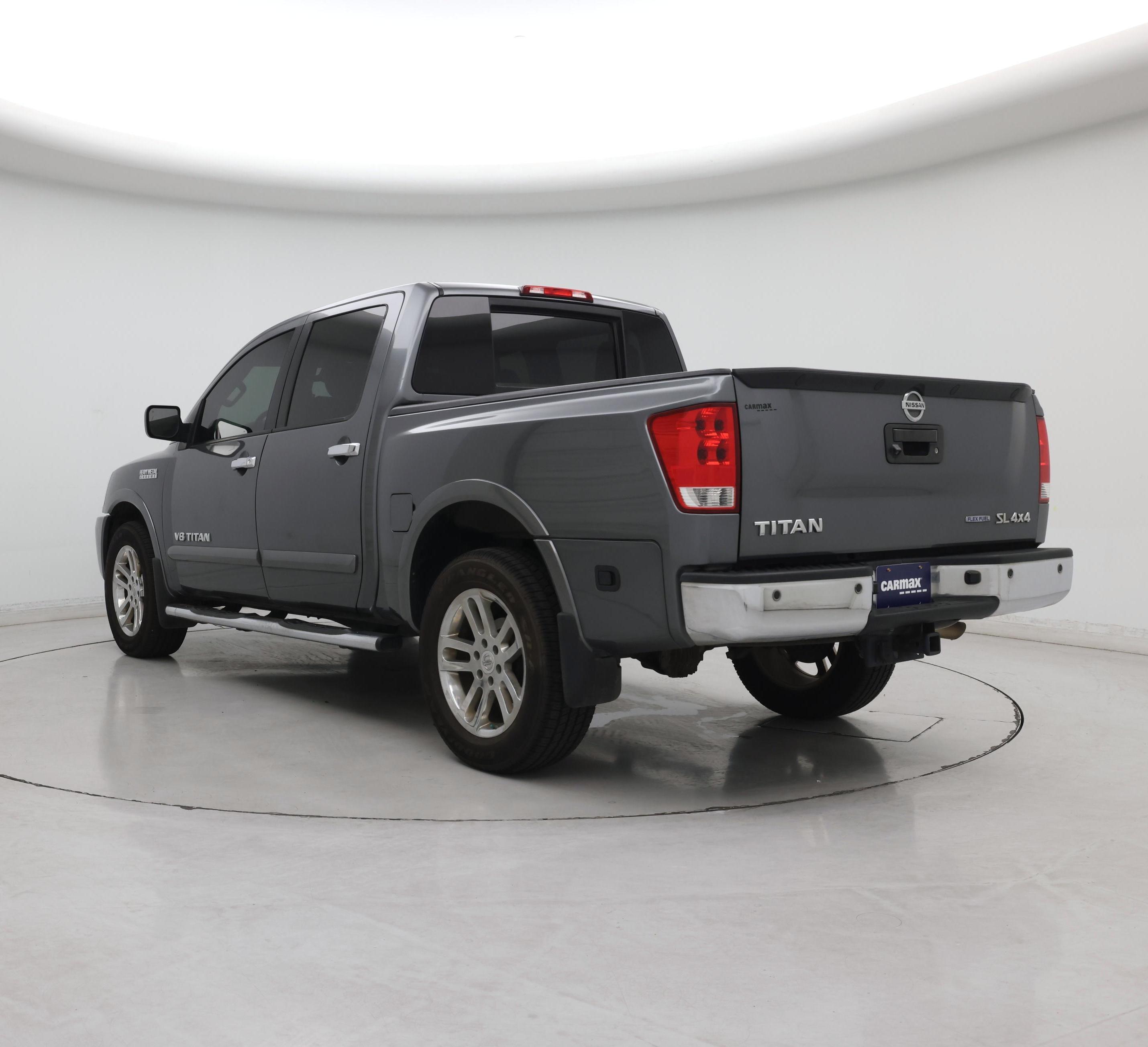 Thumbnail: 2015 Nissan Titan - 2