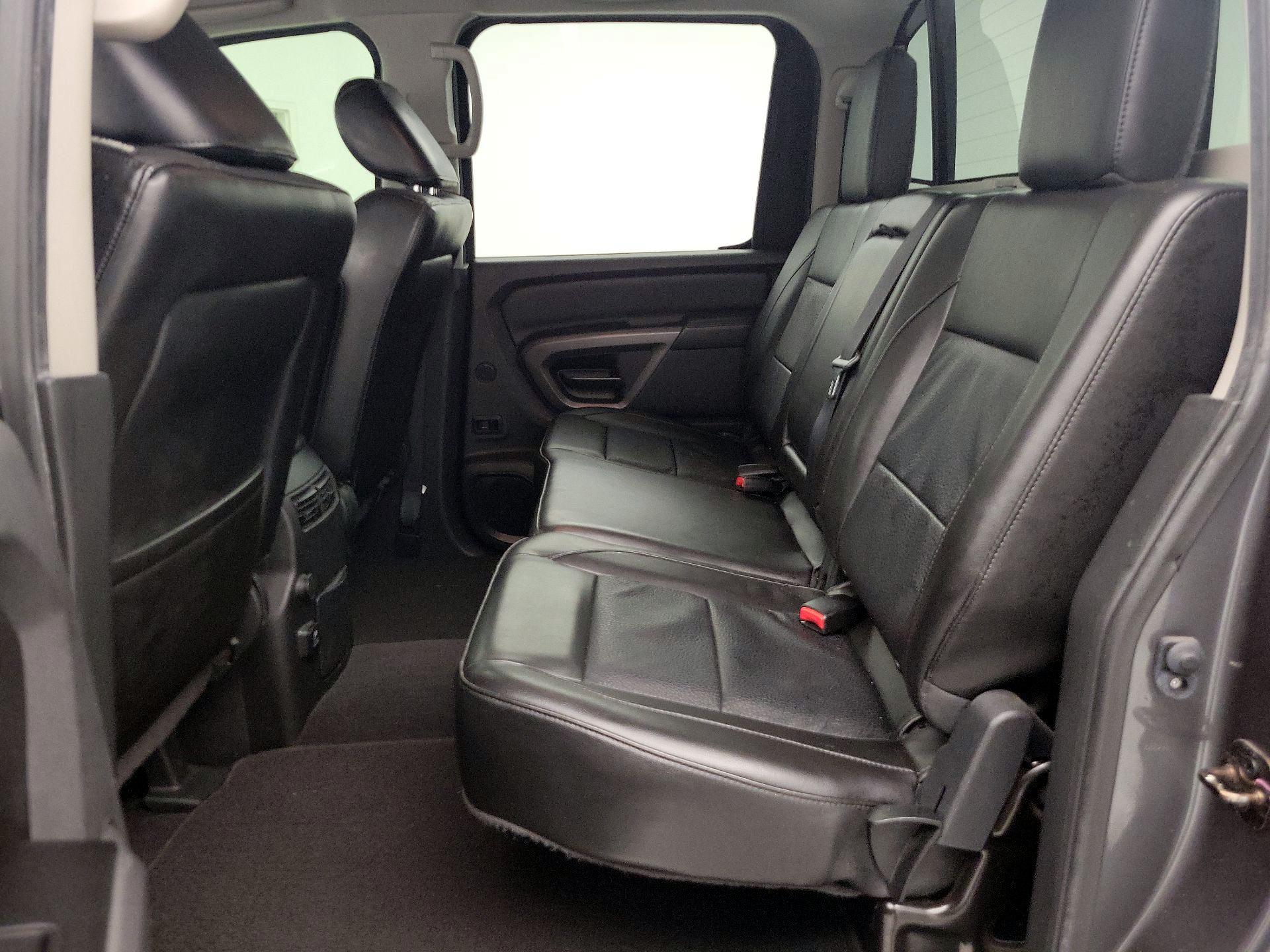 Thumbnail: 2015 Nissan Titan - 19