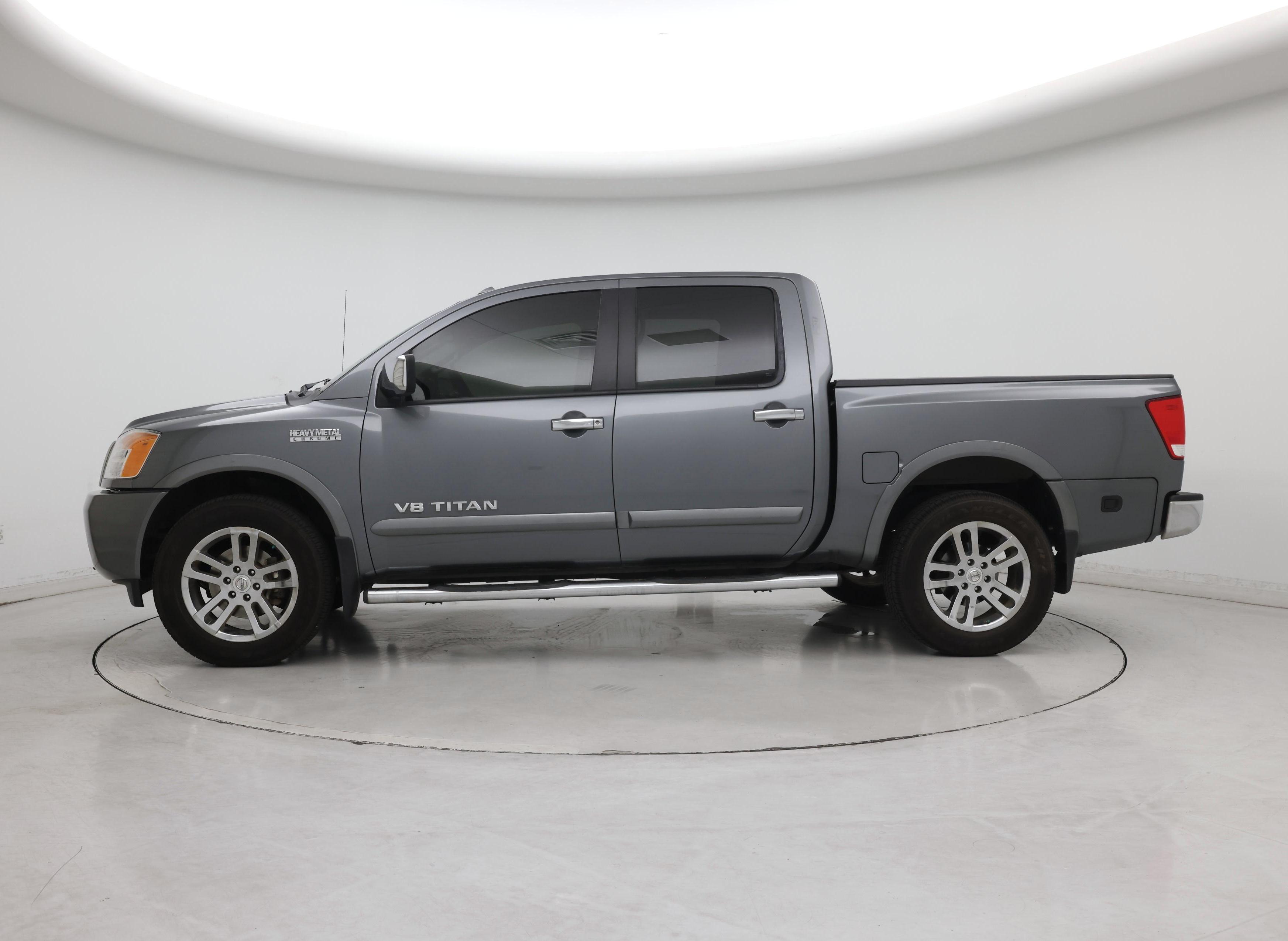 Thumbnail: 2015 Nissan Titan - 3