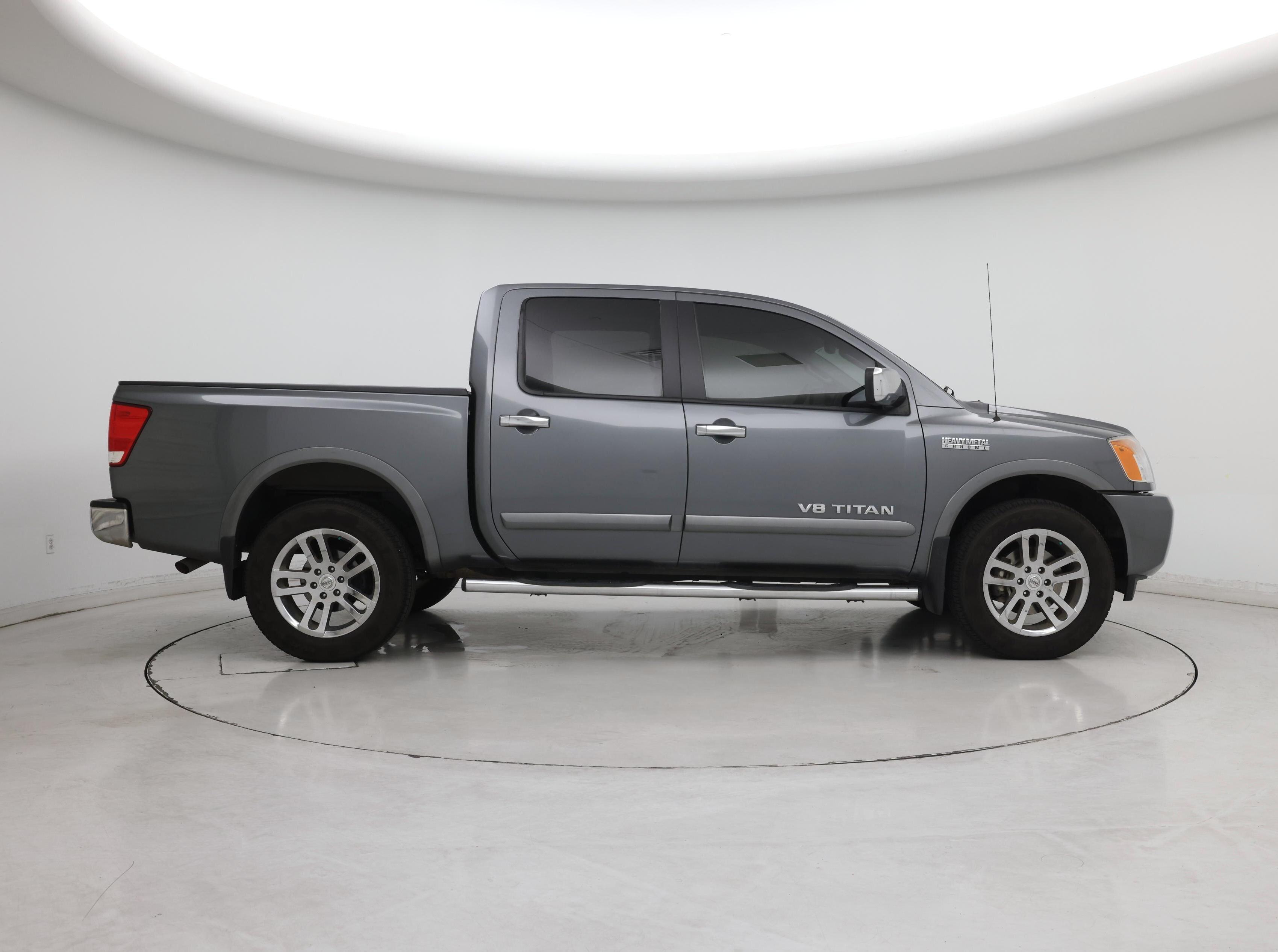 Thumbnail: 2015 Nissan Titan - 7