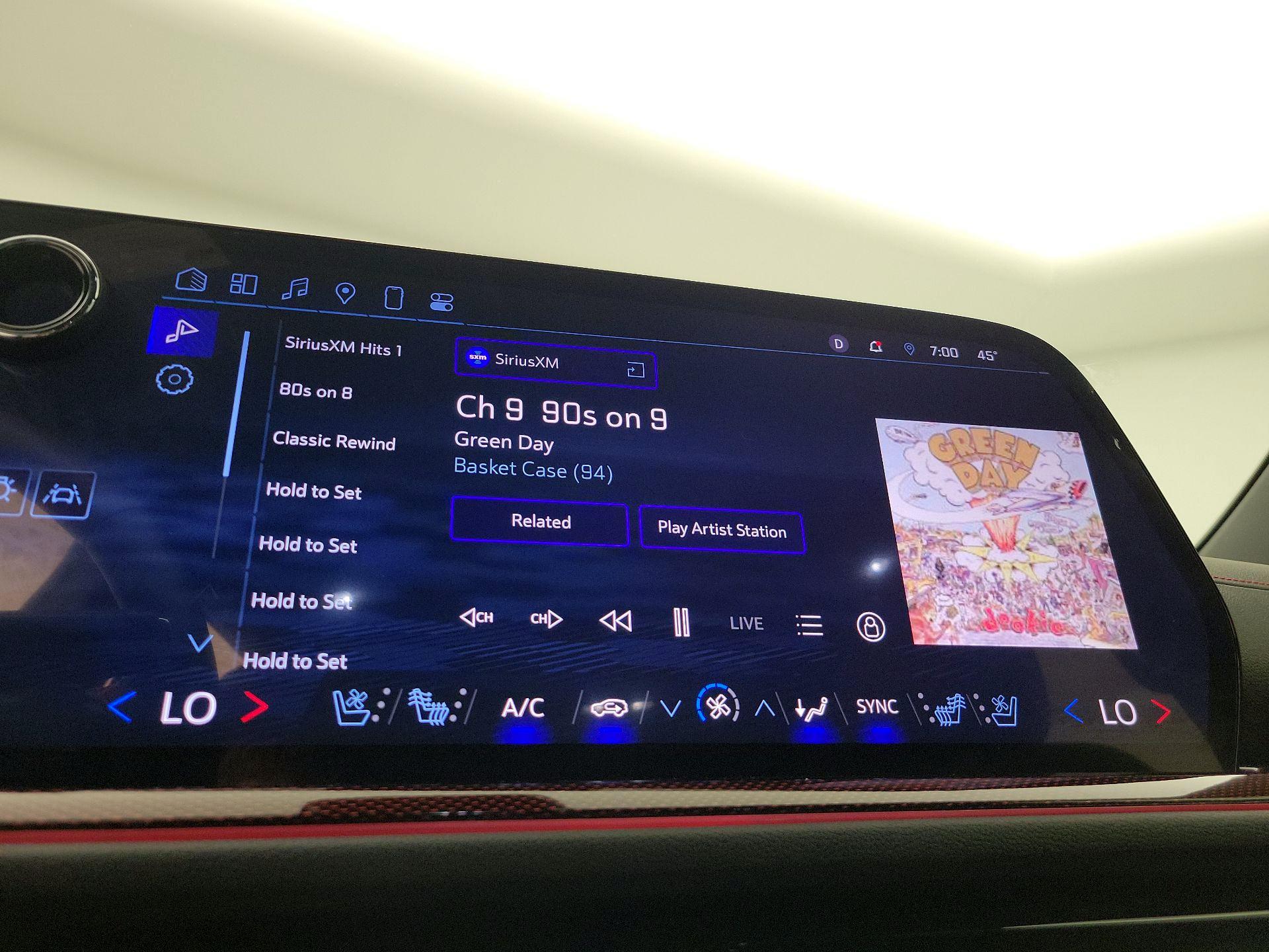 Thumbnail: 2024 Chevrolet Traverse - 15