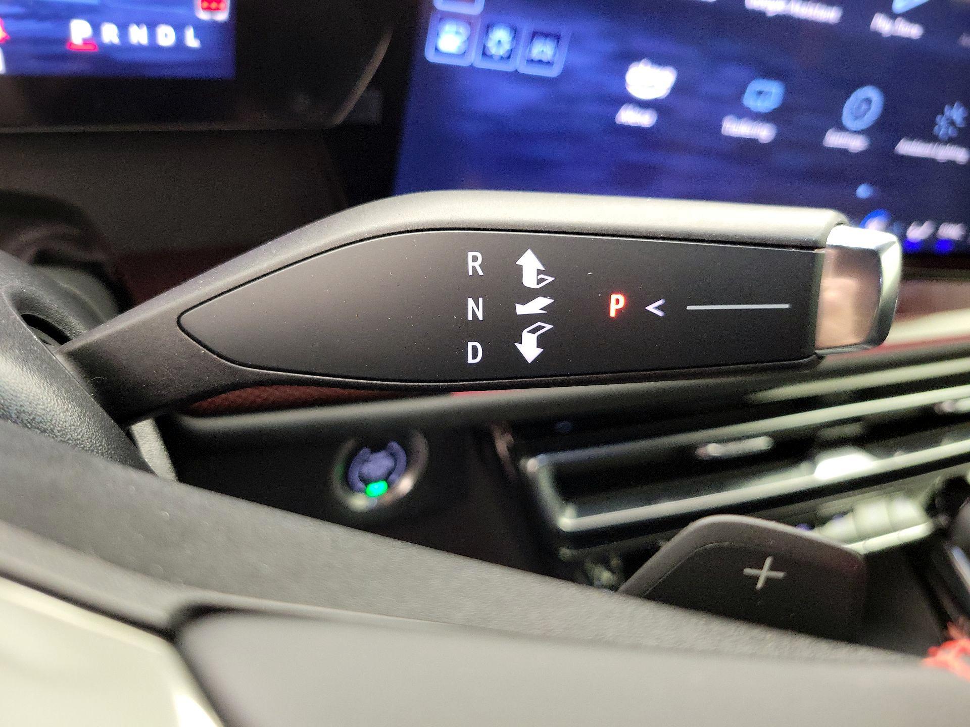 Thumbnail: 2024 Chevrolet Traverse - 17