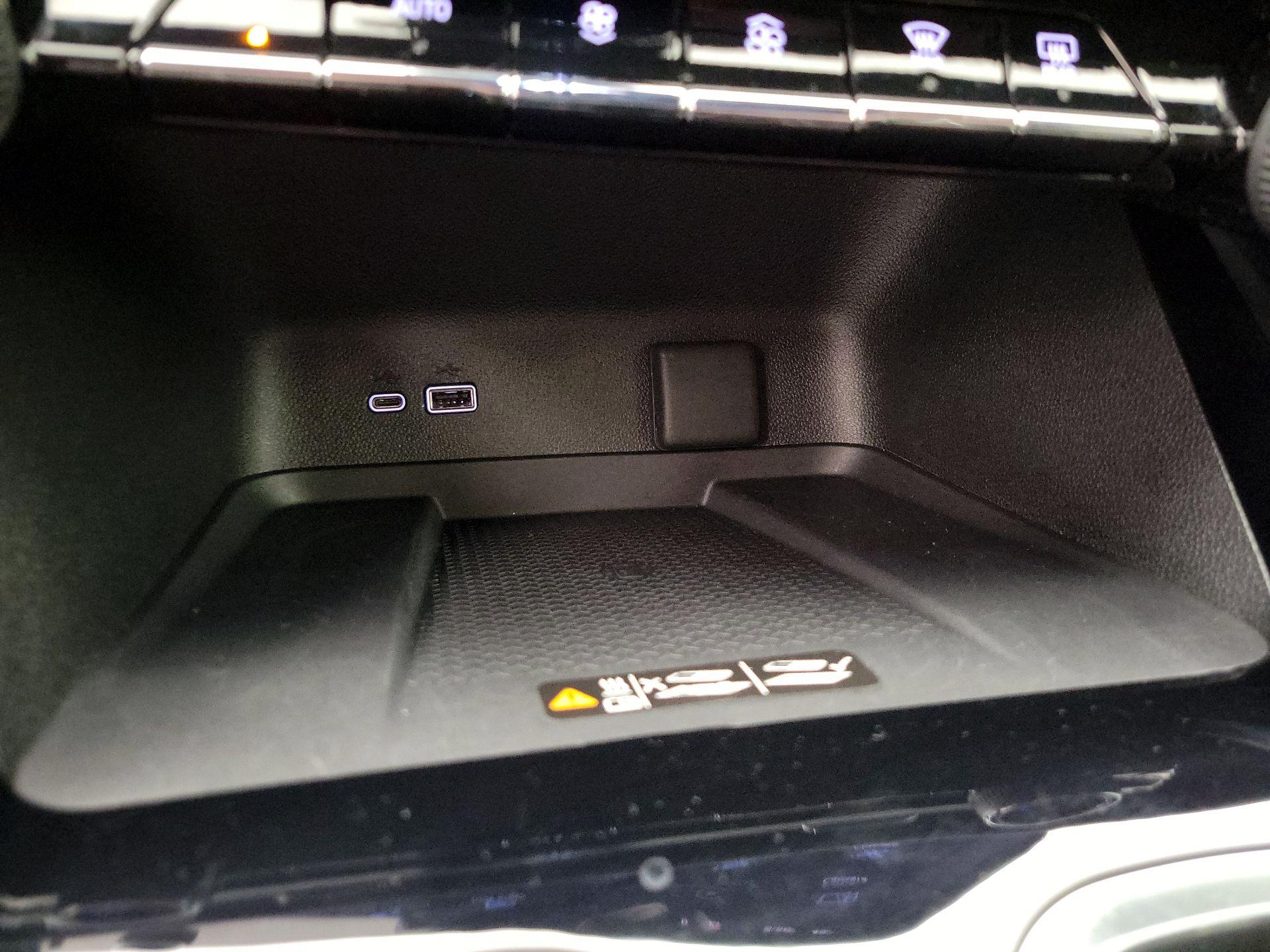 Thumbnail: 2024 Chevrolet Traverse - 18