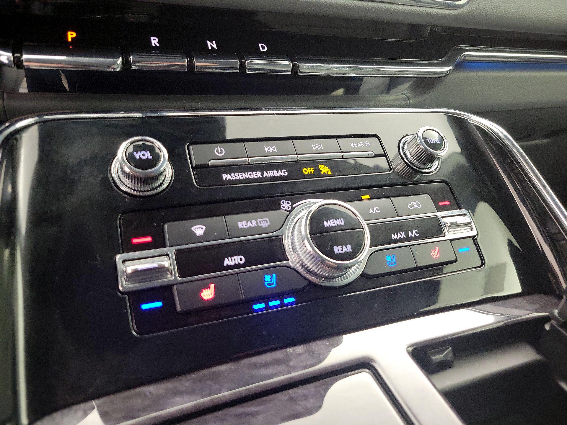 Thumbnail: 2018 Lincoln Navigator - 17