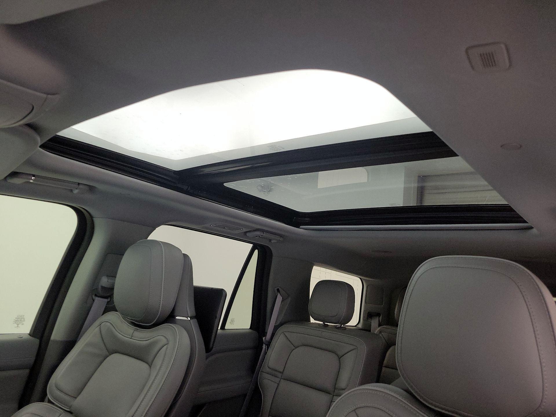 Thumbnail: 2018 Lincoln Navigator - 20