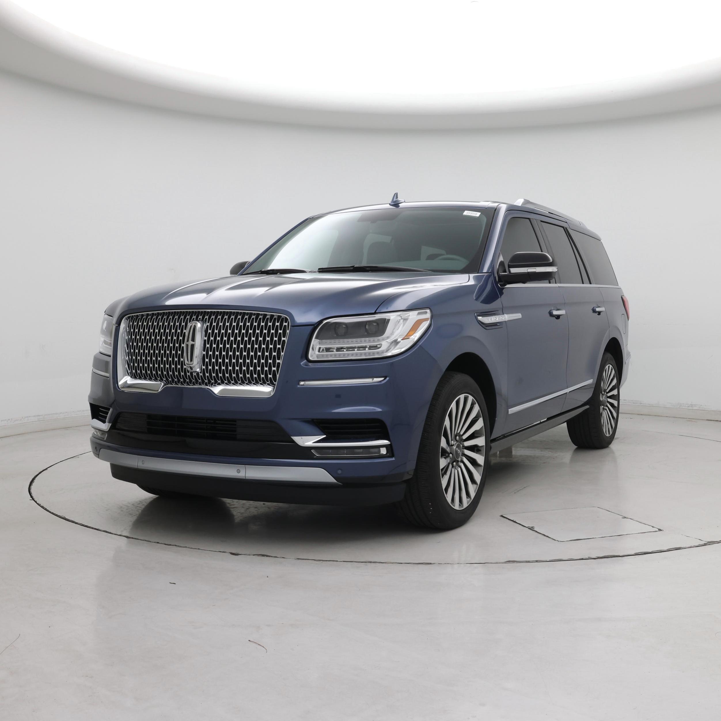 Thumbnail: 2018 Lincoln Navigator - 4
