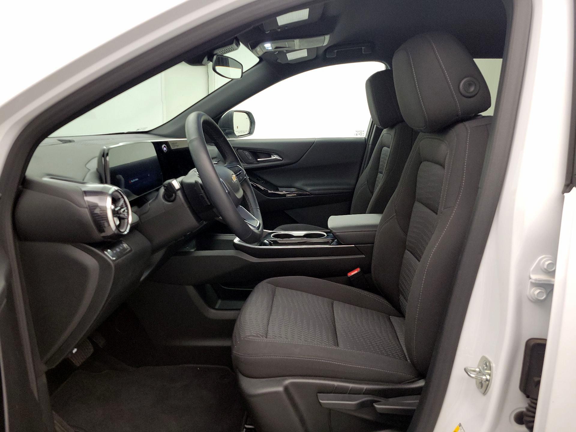 Thumbnail: 2025 Chevrolet Equinox - 11